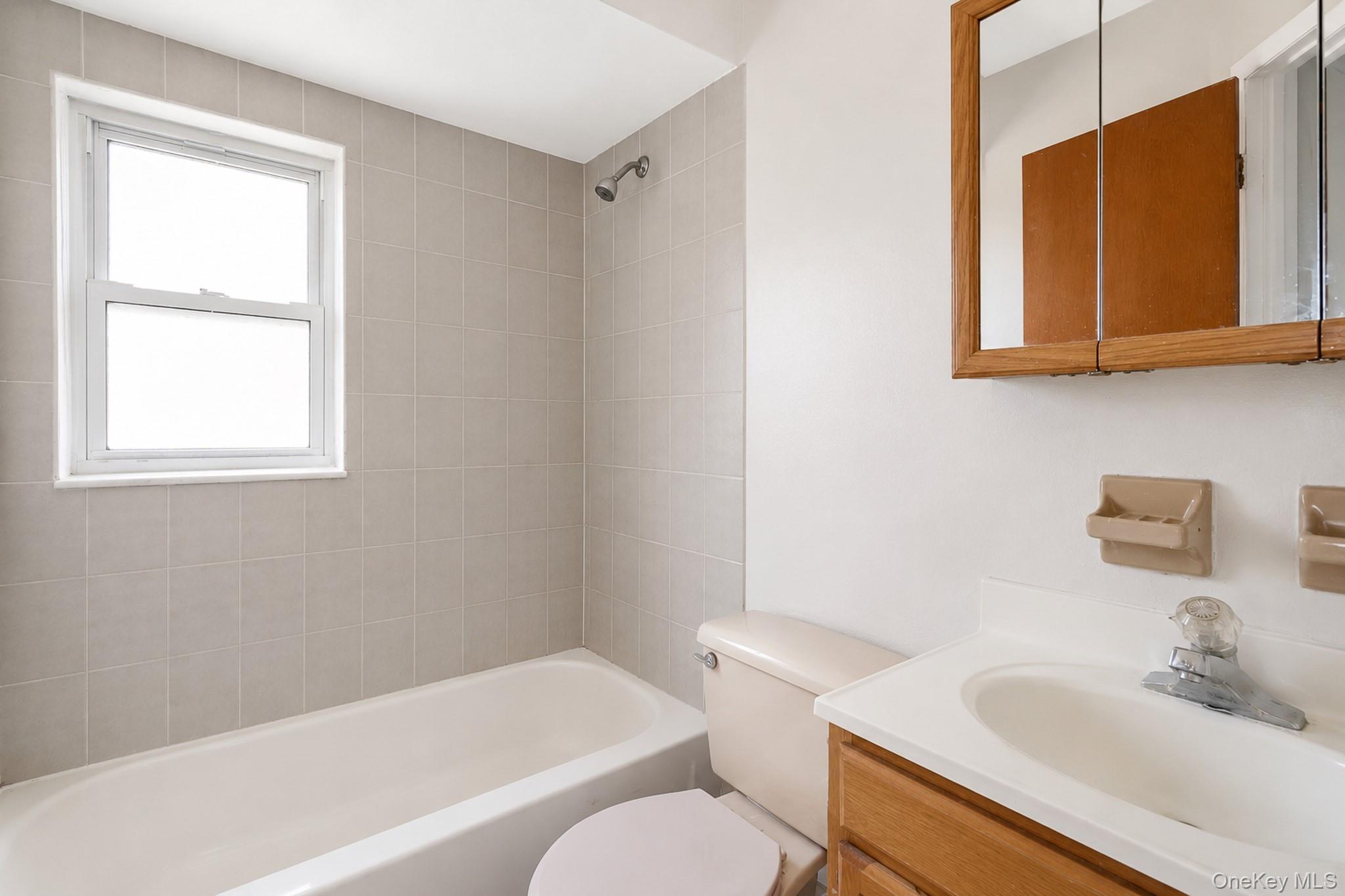 Single Family Gerritsen Brooklyn, NY 11229, MLS-1015448-17