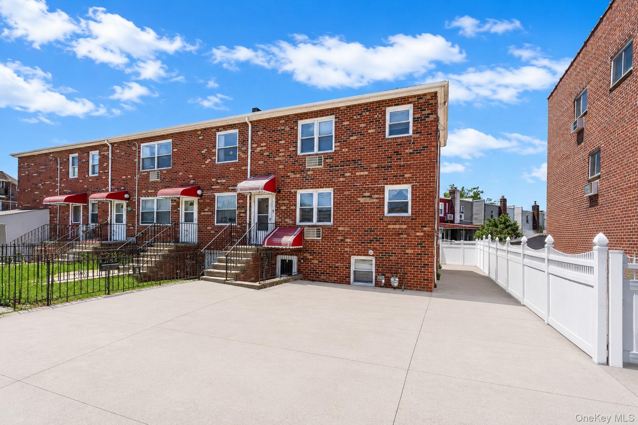 Single Family Gerritsen Brooklyn, NY 11229, MLS-1015448-2