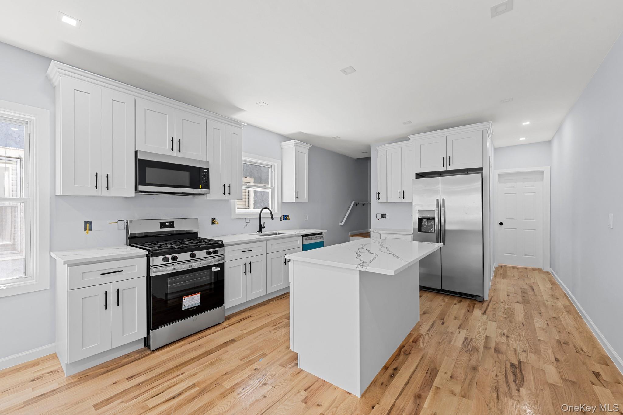 Single Family Brooklyn Brooklyn, NY 11210, MLS-1015449-3