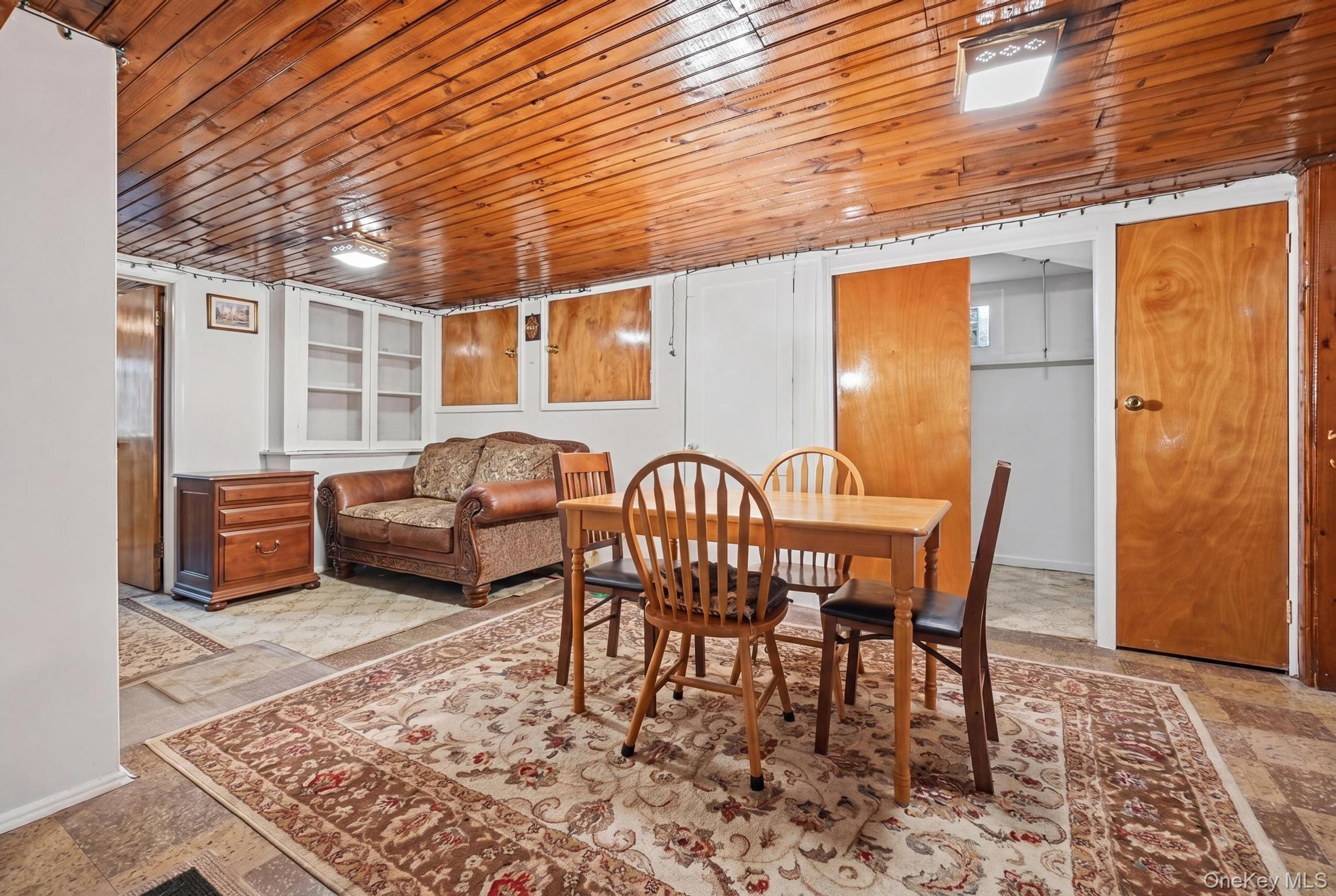 Single Family 231st Street Queens, NY 11413, MLS-1015452-11