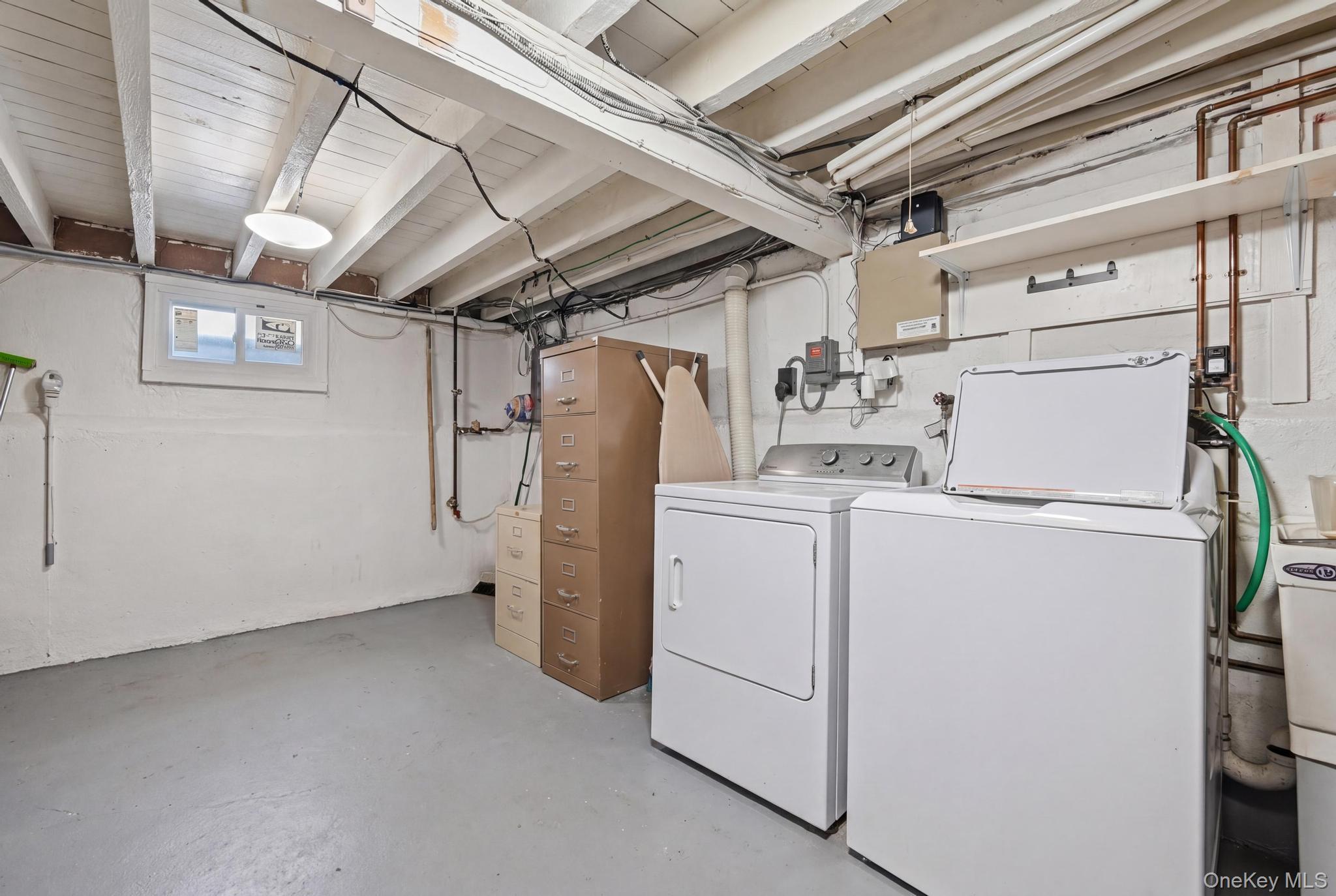 Single Family 231st Street Queens, NY 11413, MLS-1015452-15