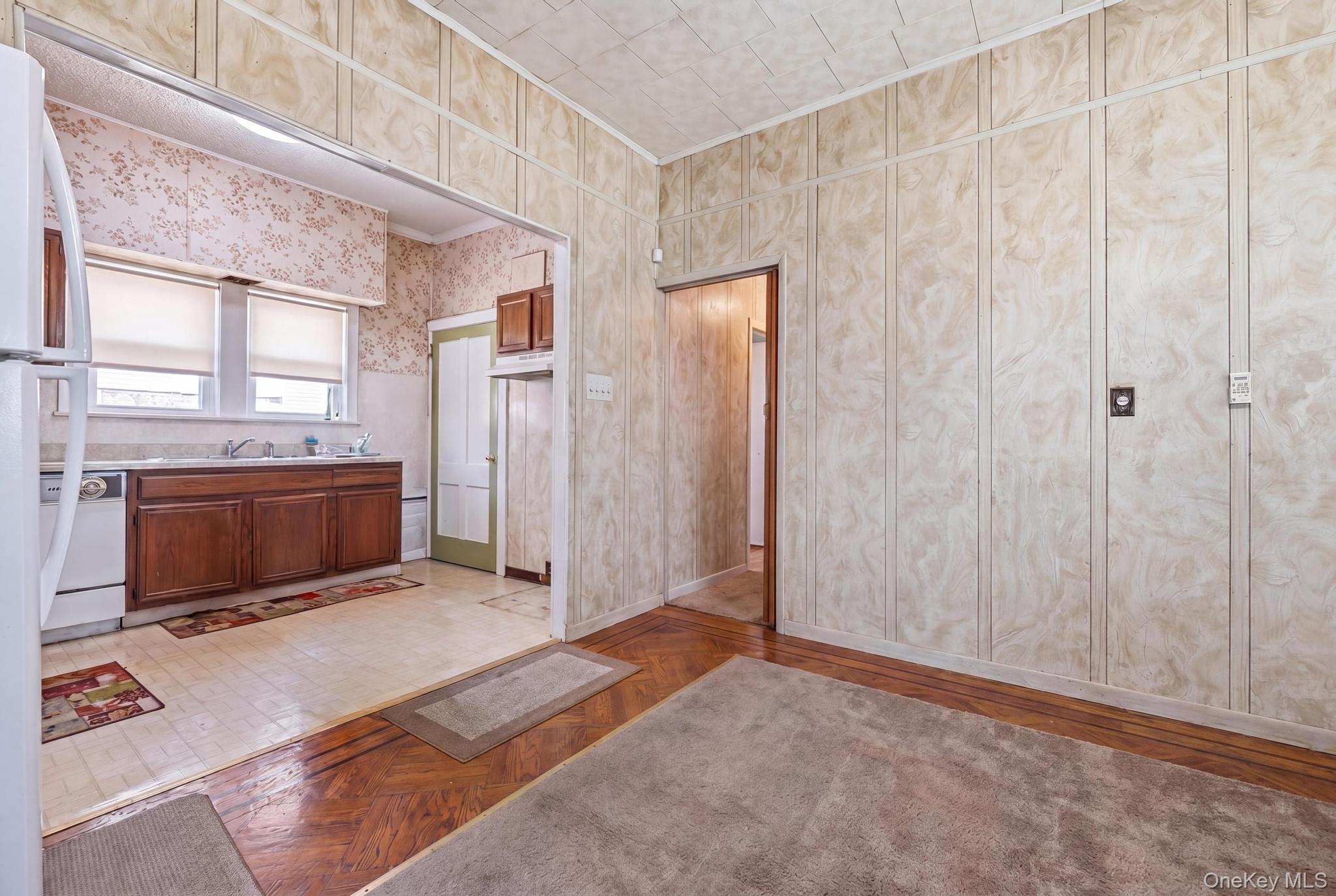 Single Family 231st Street Queens, NY 11413, MLS-1015452-4