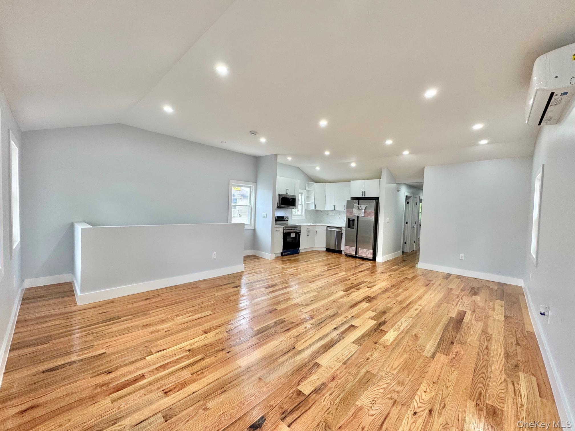 Single Family 120th Avenue Queens, NY 11434, MLS-1015460-2