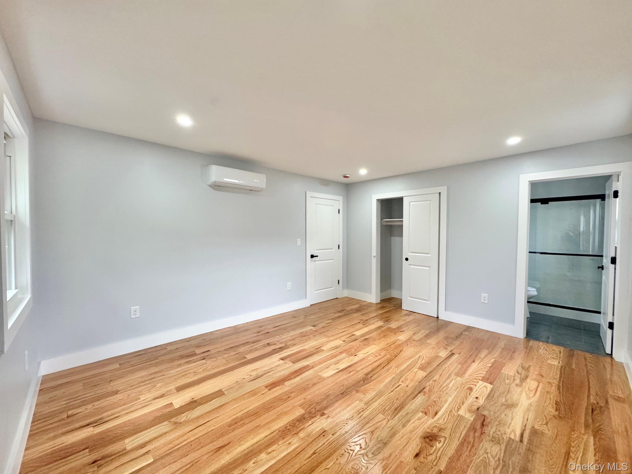Single Family 120th Avenue Queens, NY 11434, MLS-1015460-5