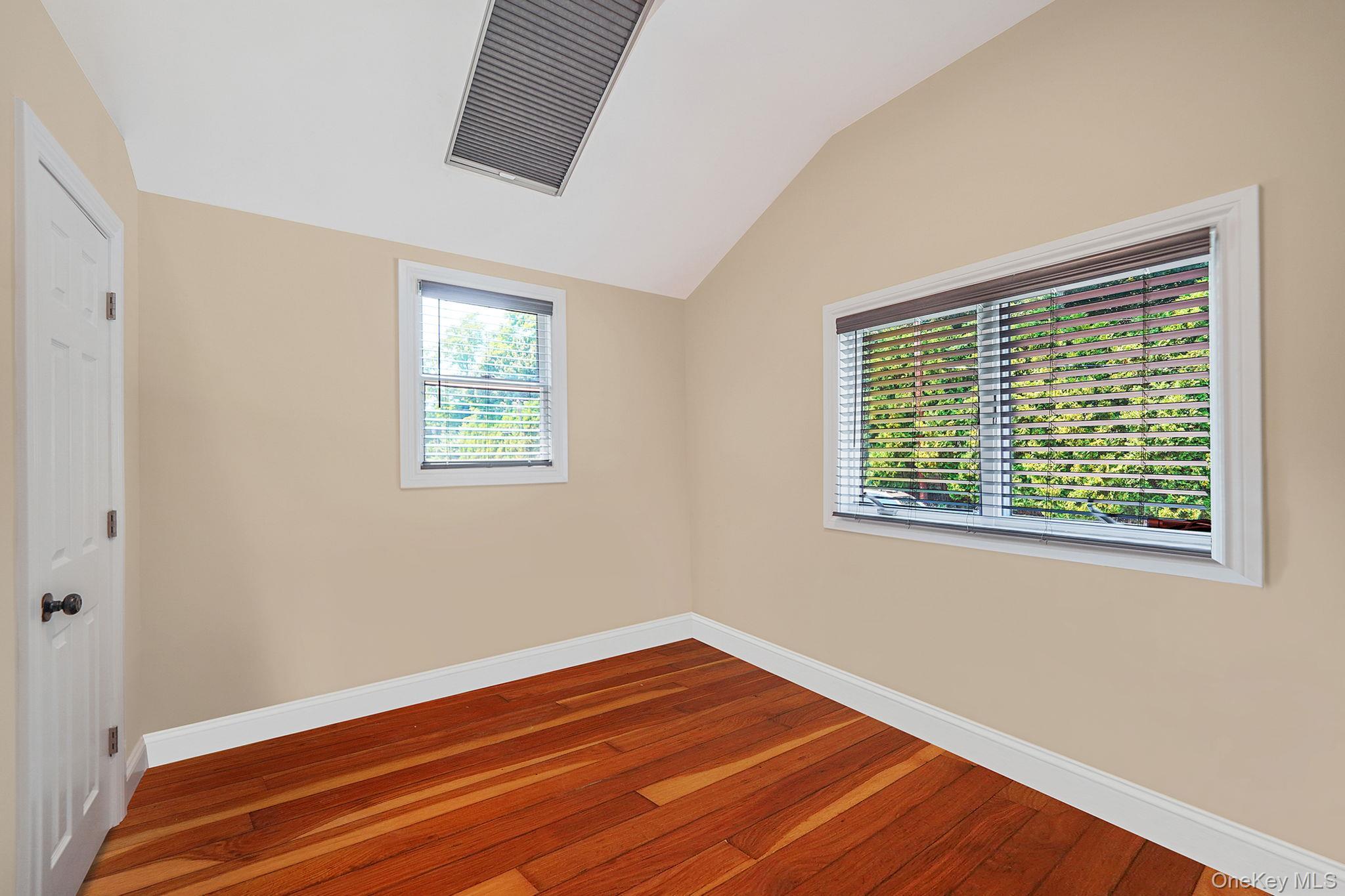 Single Family Cherry Lane Suffolk County, NY 11792, MLS-1015466-17