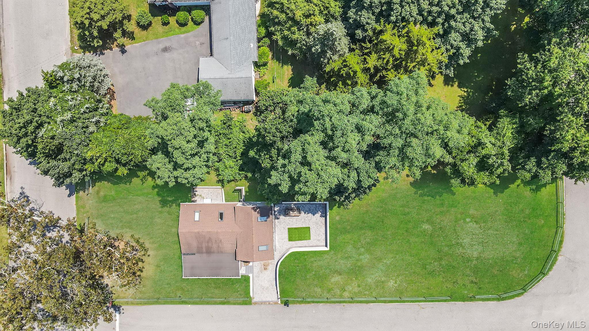 Single Family Cherry Lane Suffolk County, NY 11792, MLS-1015466-36