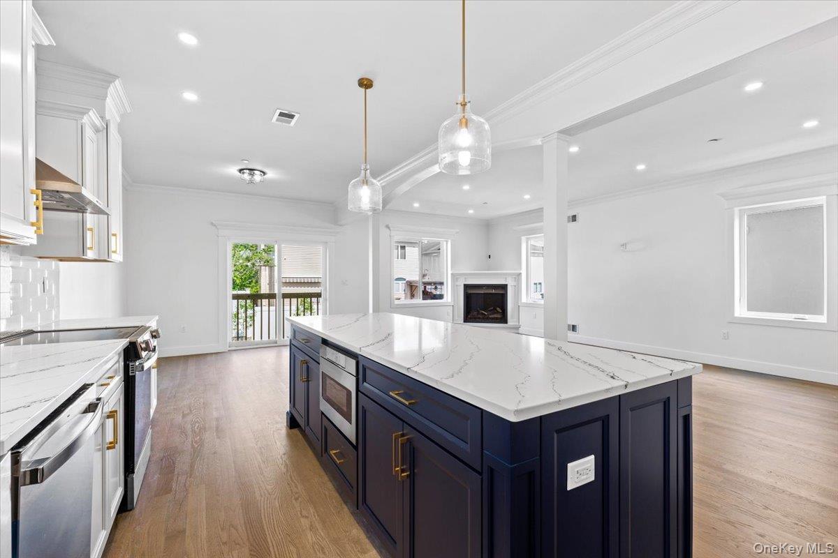 Single Family Finlay Street Staten Island, NY 10307, MLS-1015492-18