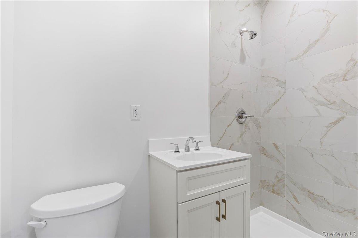Single Family Finlay Street Staten Island, NY 10307, MLS-1015492-42