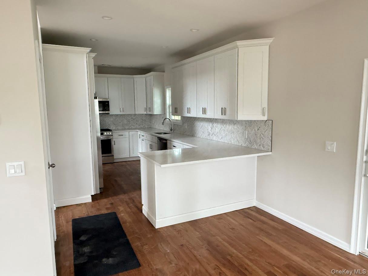 Single Family Gail Grace Court Suffolk County, NY 11726, MLS-1015498-10