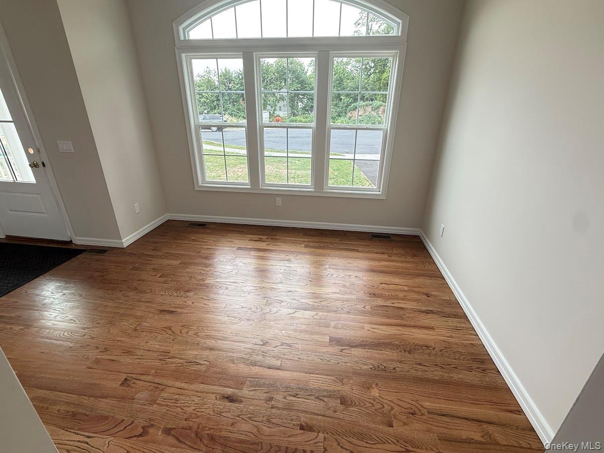 Single Family Gail Grace Court Suffolk County, NY 11726, MLS-1015498-7