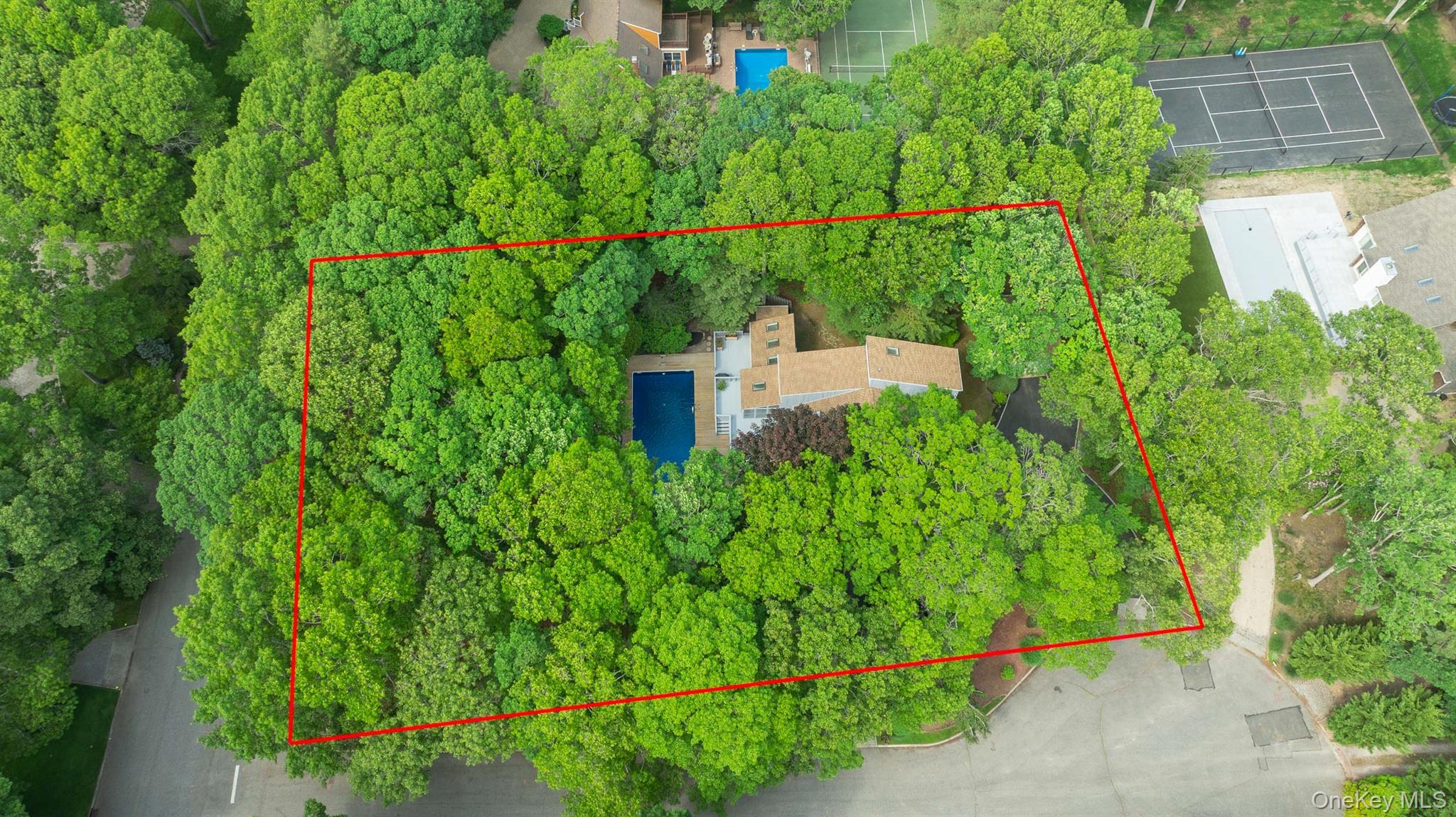 Single Family Strathmore Court  Suffolk County, NY 11960, MLS-1015525-4