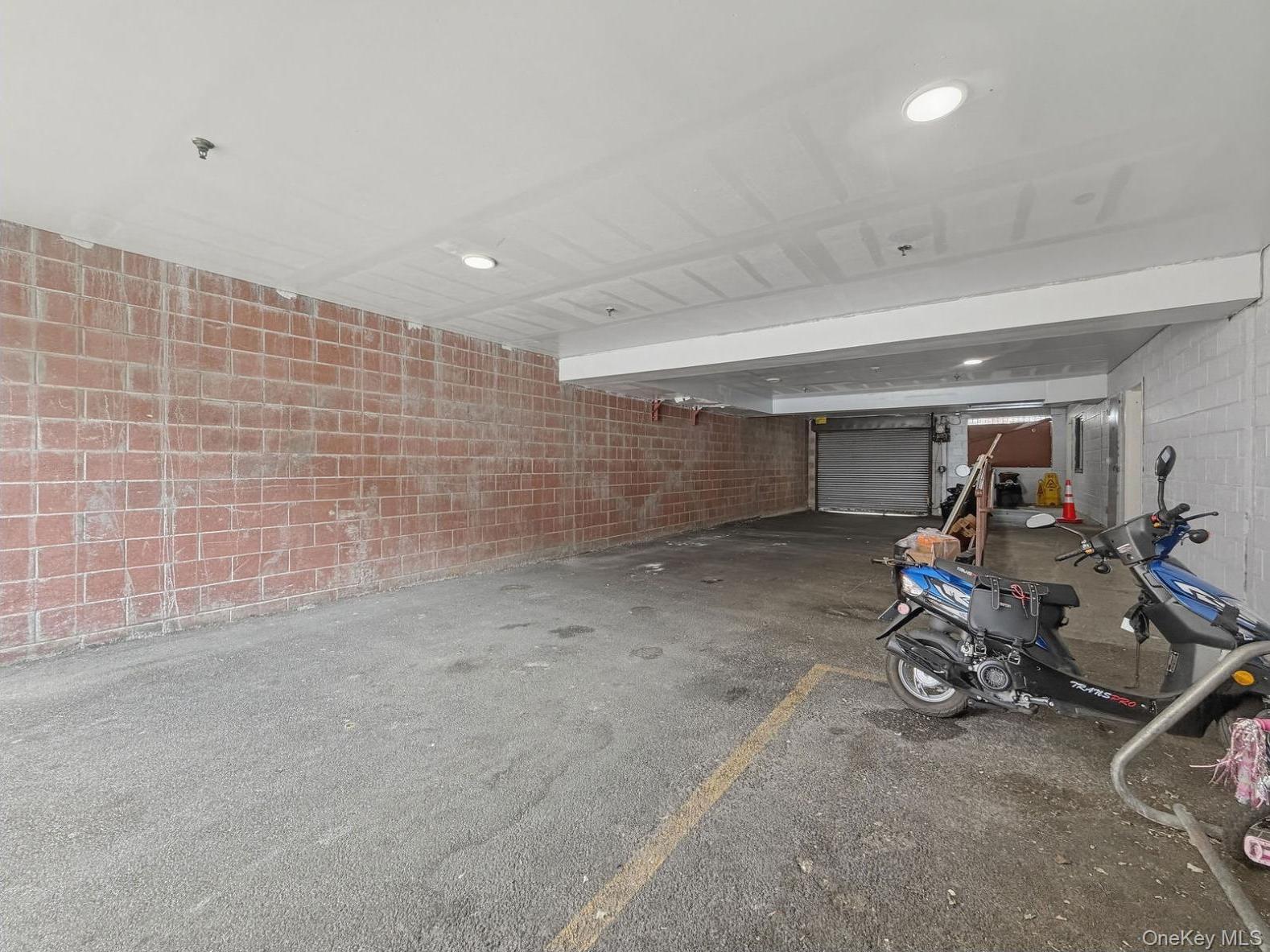 Commercial Sale E 213th Street Bronx, NY 10467, MLS-1015526-7