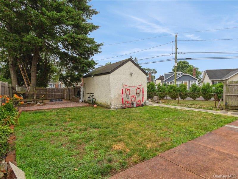 Single Family Lakeview Avenue Nassau County, NY 11563, MLS-1015546-24