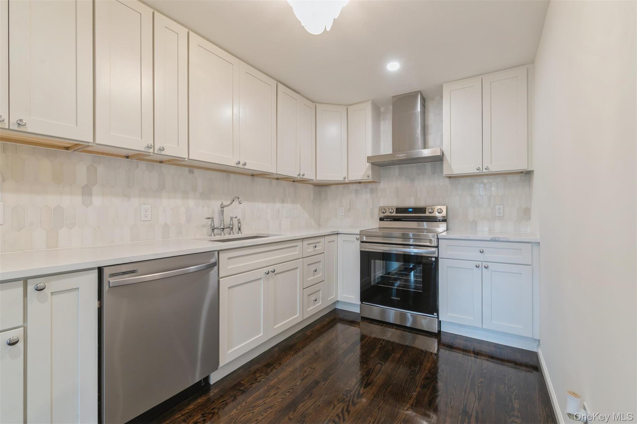 Single Family N Ocean Avenue Suffolk County, NY 11934, MLS-1015550-18