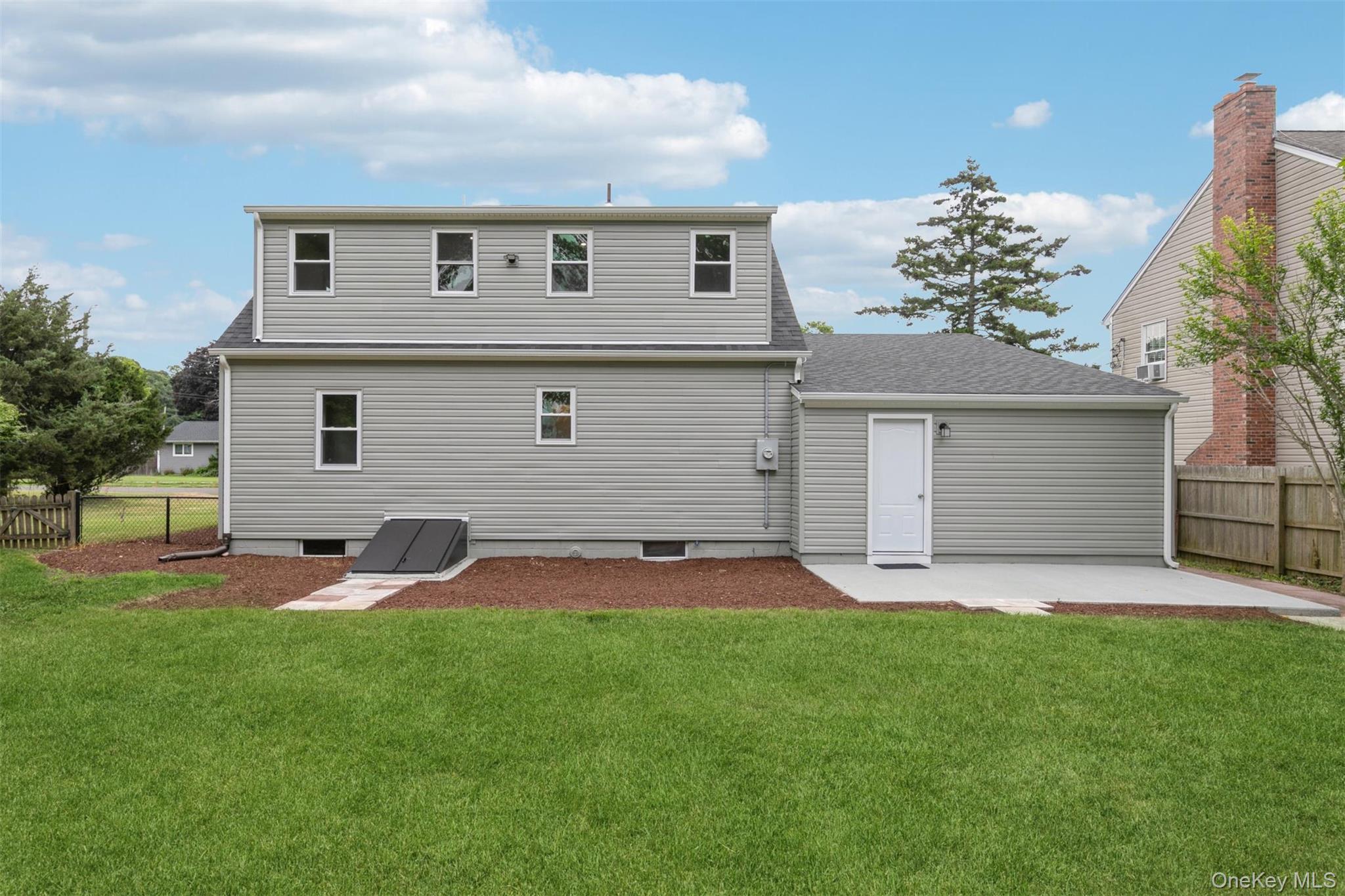 Single Family N Ocean Avenue Suffolk County, NY 11934, MLS-1015550-37