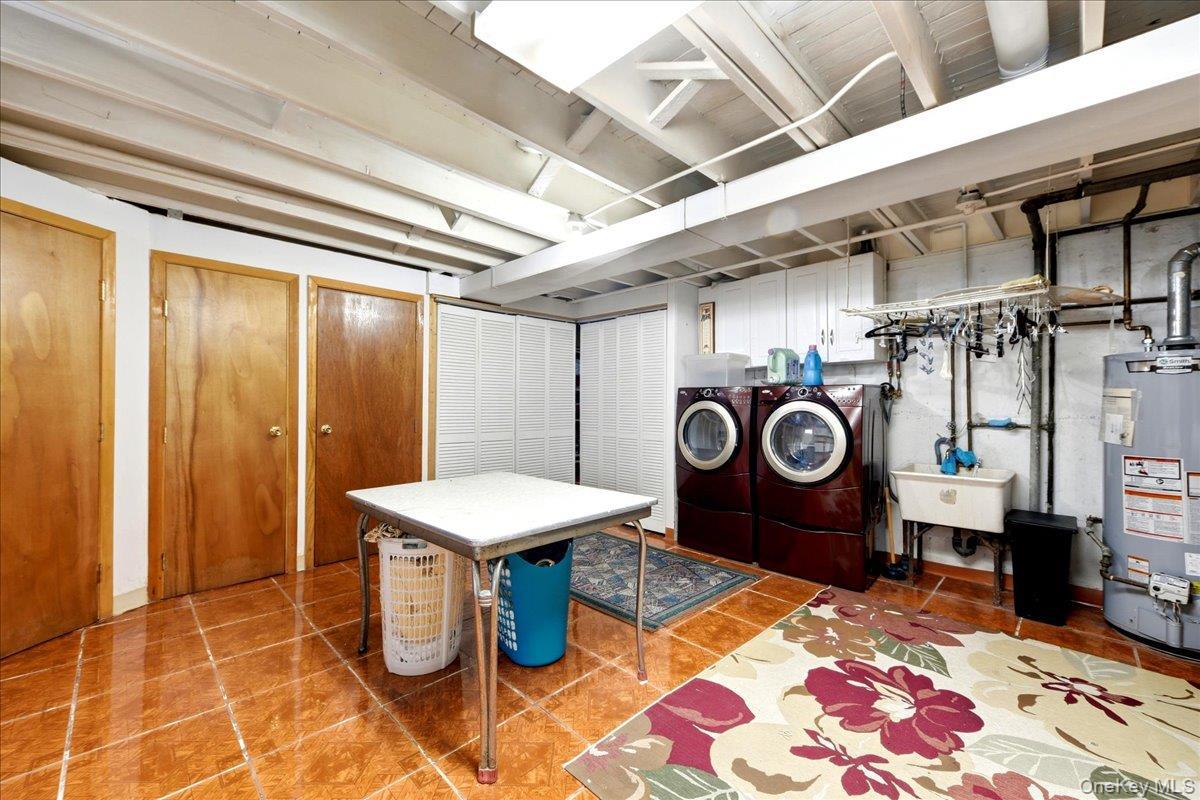 Single Family Giegerich Bronx, NY 10465, MLS-1015562-20