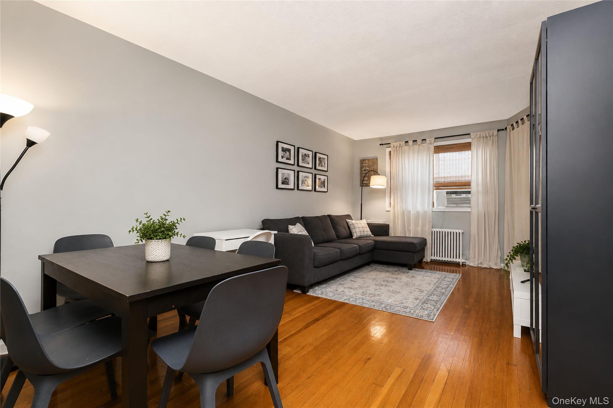 Single Family Dongan Avenue Staten Island, NY 10314, MLS-1015566-10
