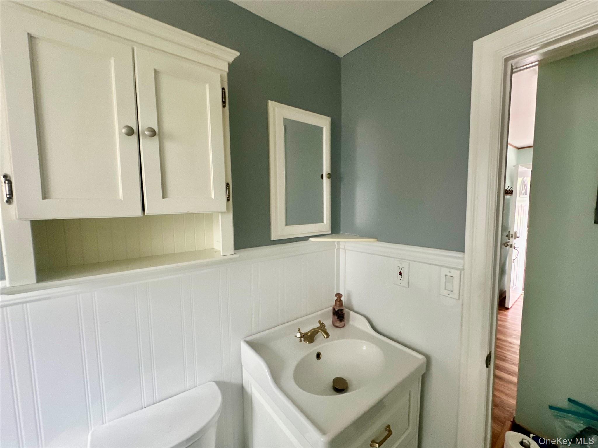 Single Family Robinwood Street Suffolk County, NY 11950, MLS-1015648-14