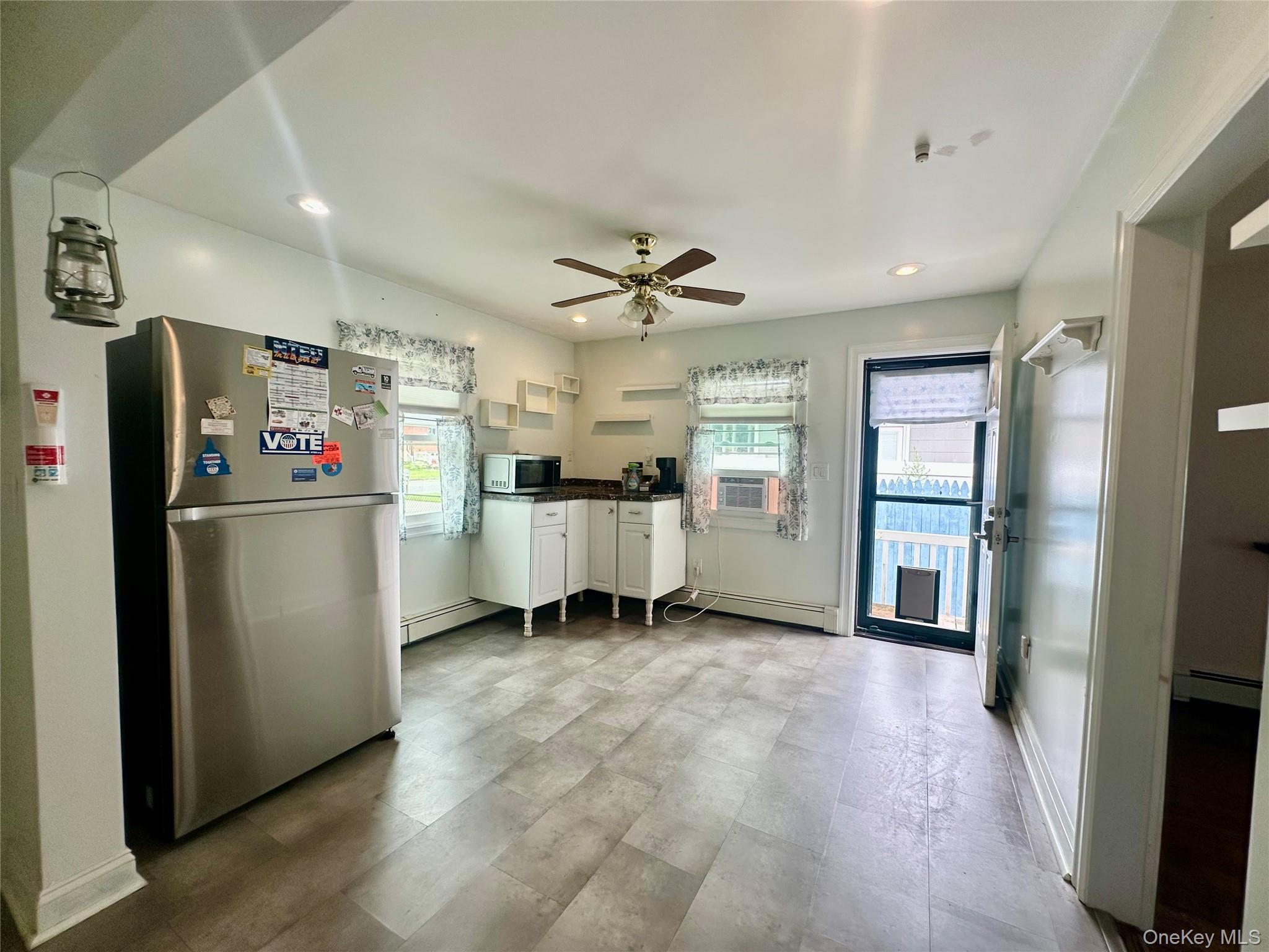 Single Family Robinwood Street Suffolk County, NY 11950, MLS-1015648-9