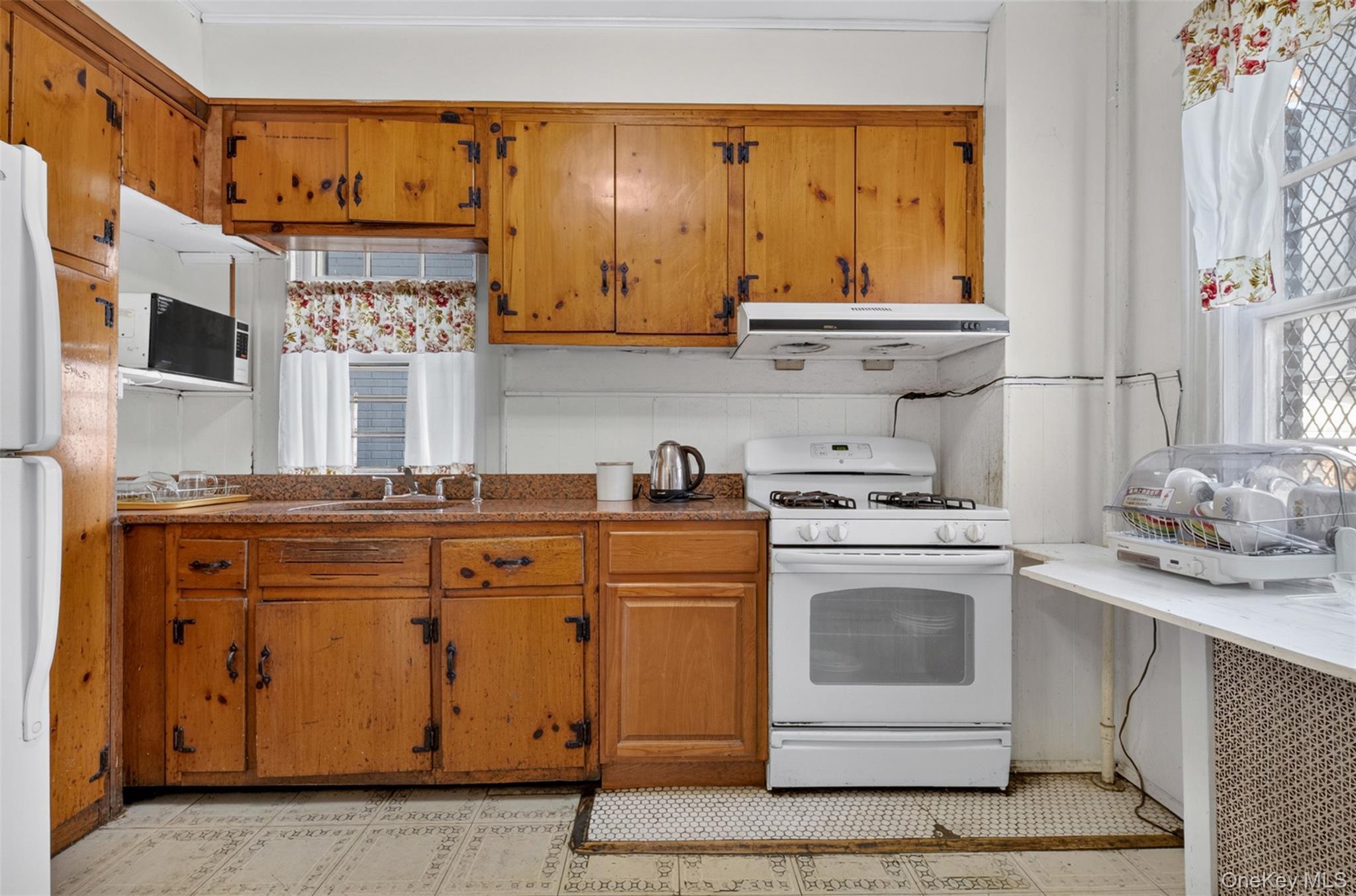 Single Family Denman Street Queens, NY 11373, MLS-1015657-6