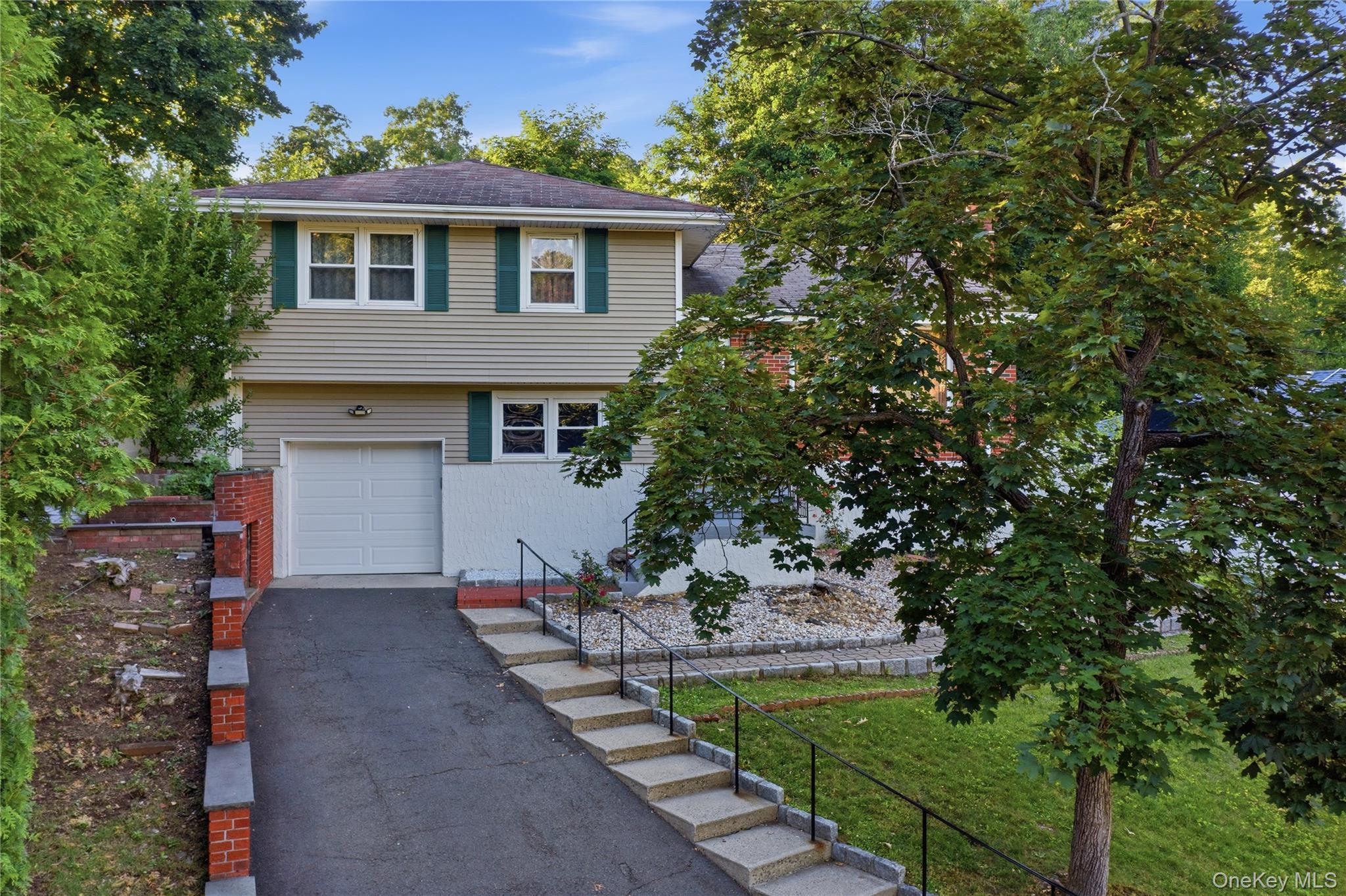 Single Family Hardy Place Westchester County, NY 10703, MLS-1015661-2