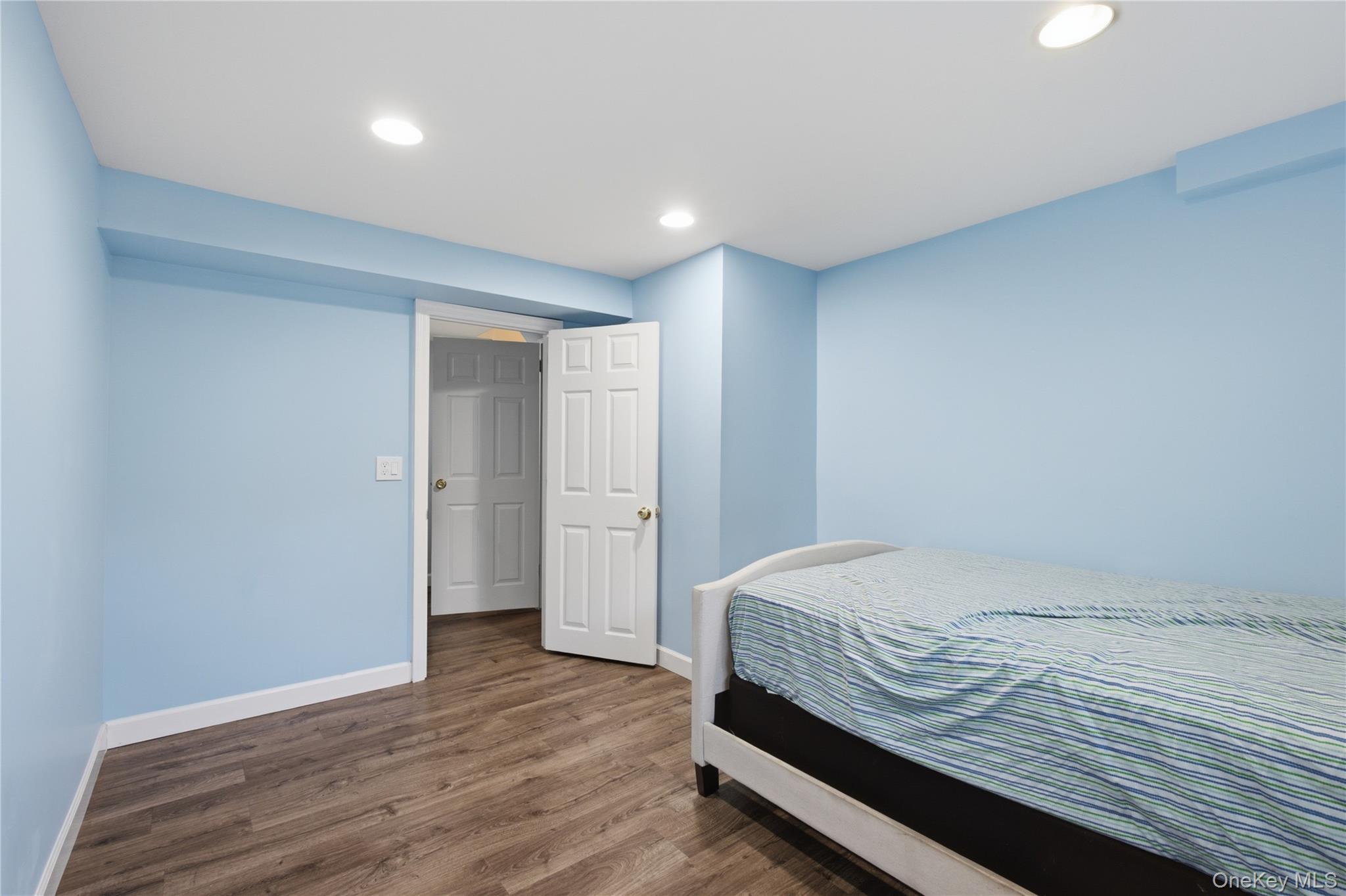 Single Family Hardy Place Westchester County, NY 10703, MLS-1015661-23