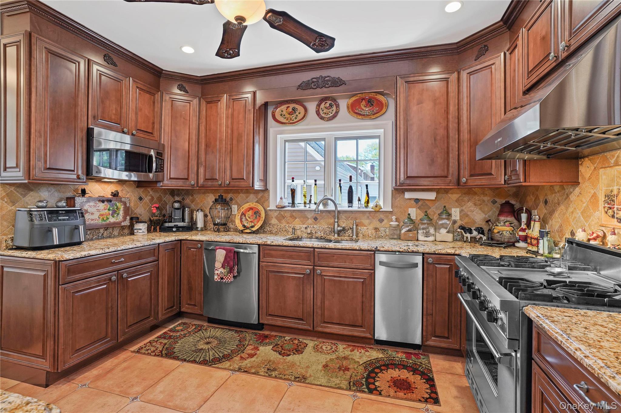 Single Family 85th Street  Queens, NY 11414, MLS-1015670-12