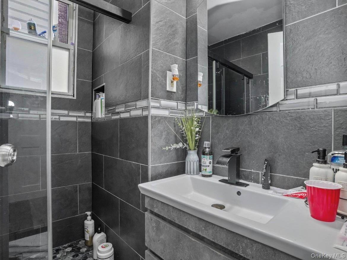 Single Family 39th Avenue Queens, NY 11368, MLS-1015671-12