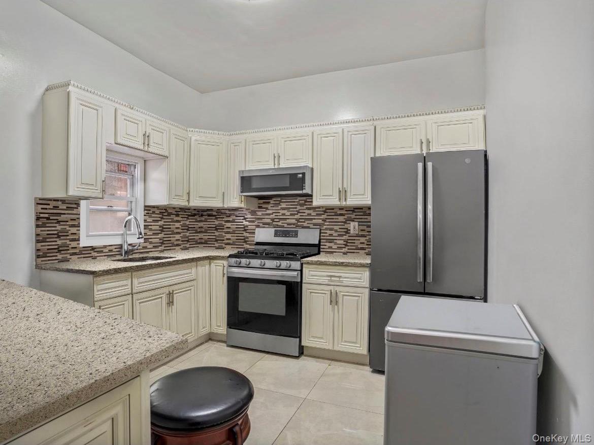 Single Family 39th Avenue Queens, NY 11368, MLS-1015671-5