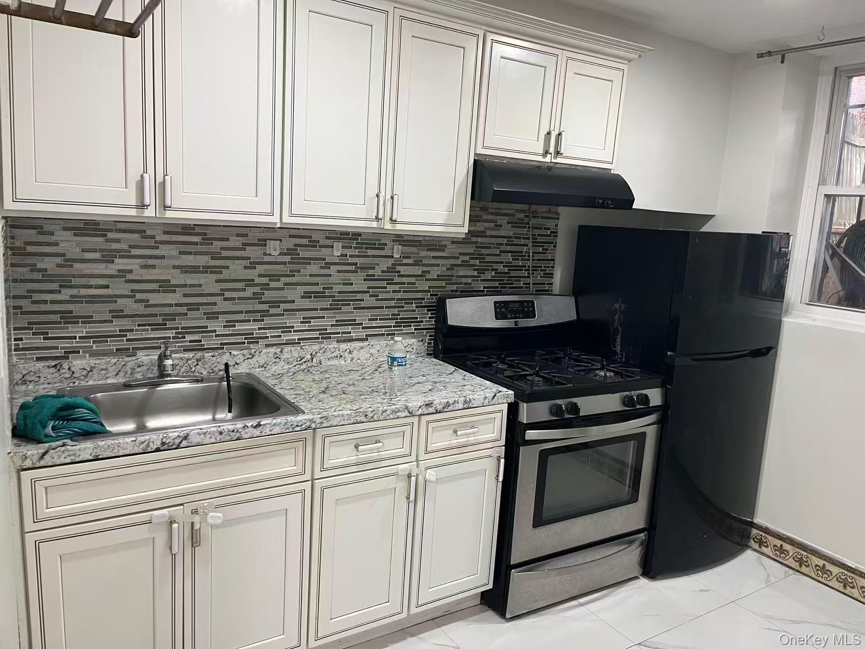 Single Family 65 Avenue Queens, NY 11357, MLS-1015682-6