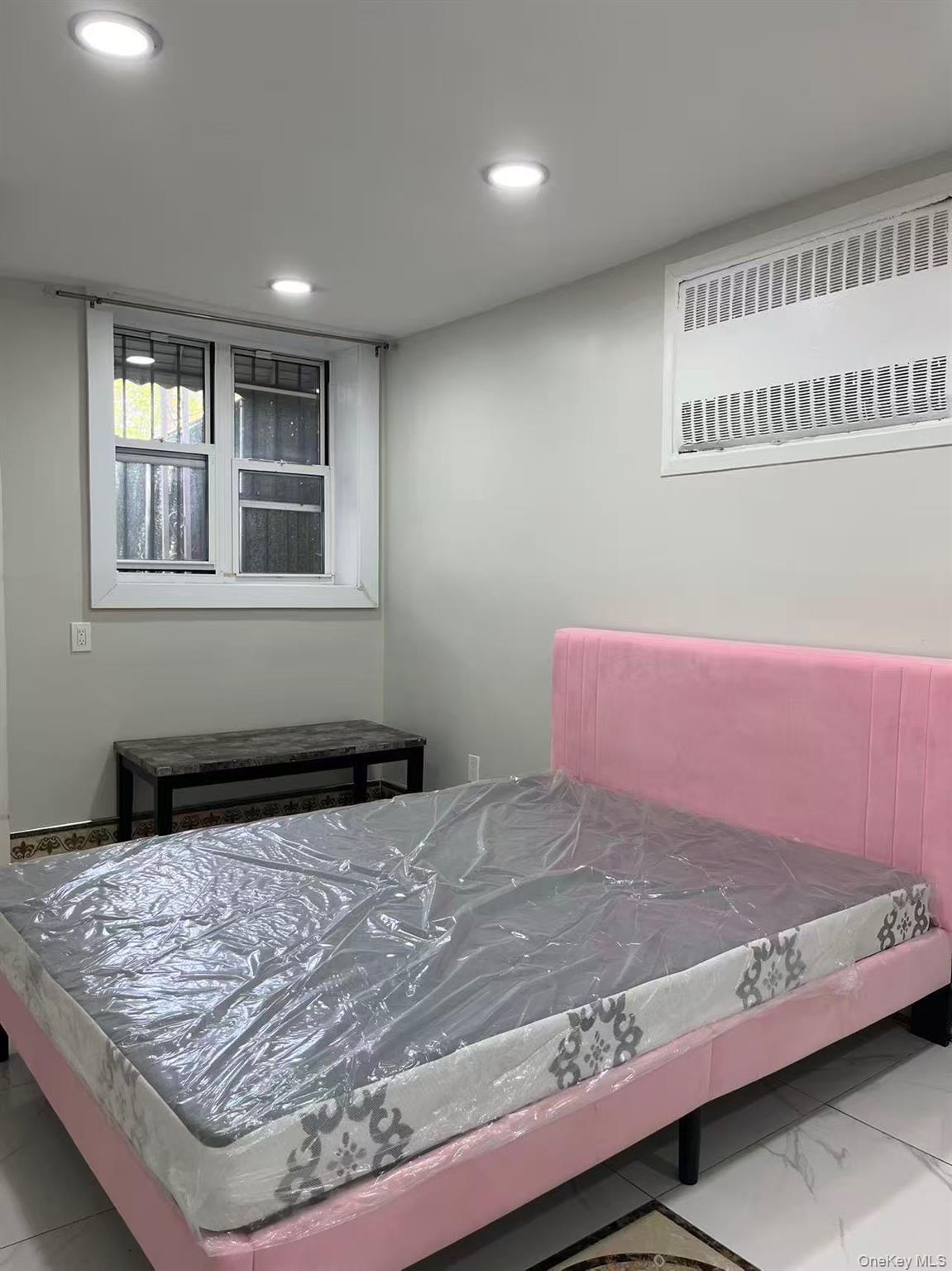 Single Family 65 Avenue  Queens, NY 11357, MLS-1015682-9