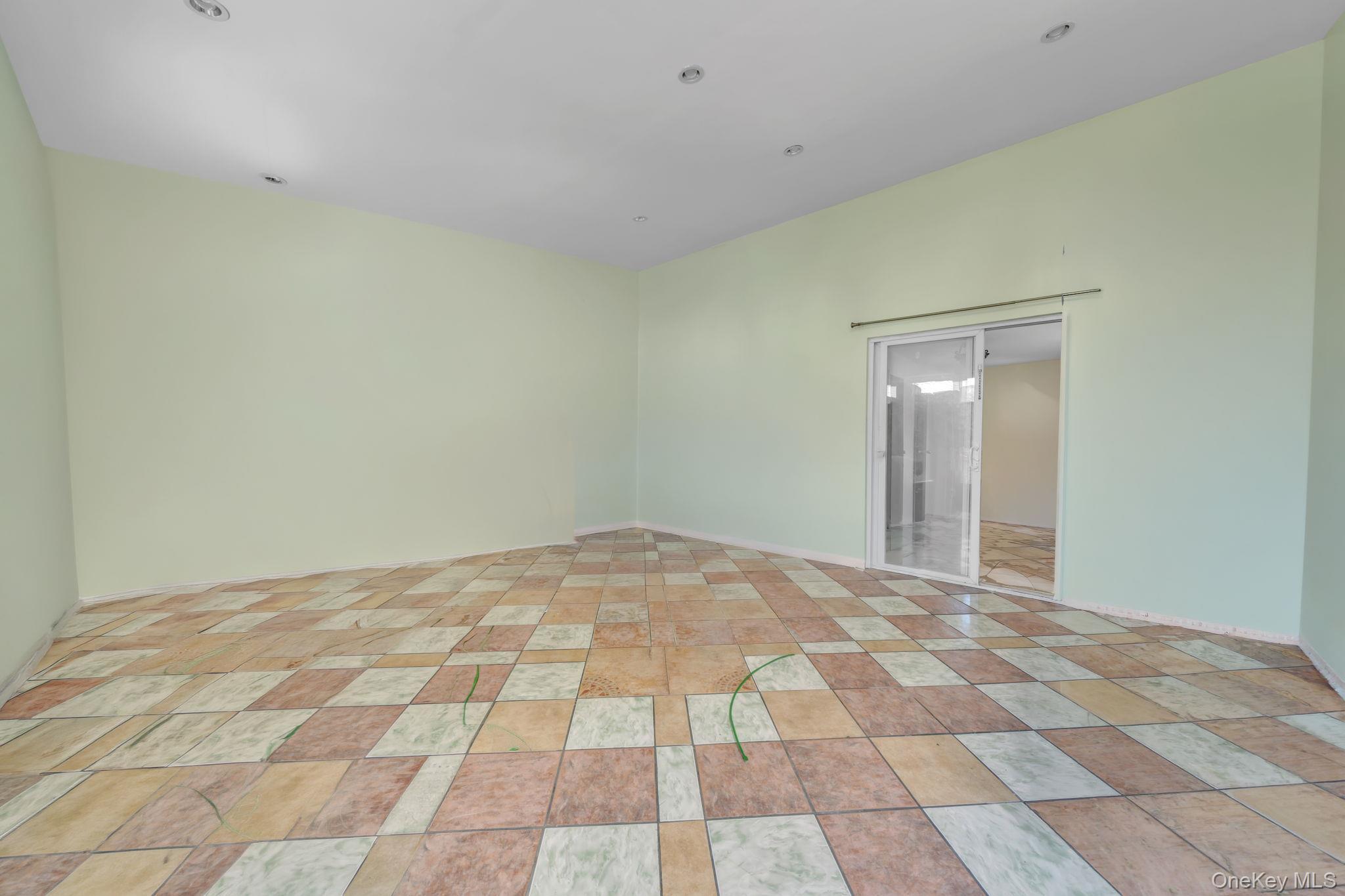 Single Family 92nd Brooklyn, NY 11236, MLS-1015706-13