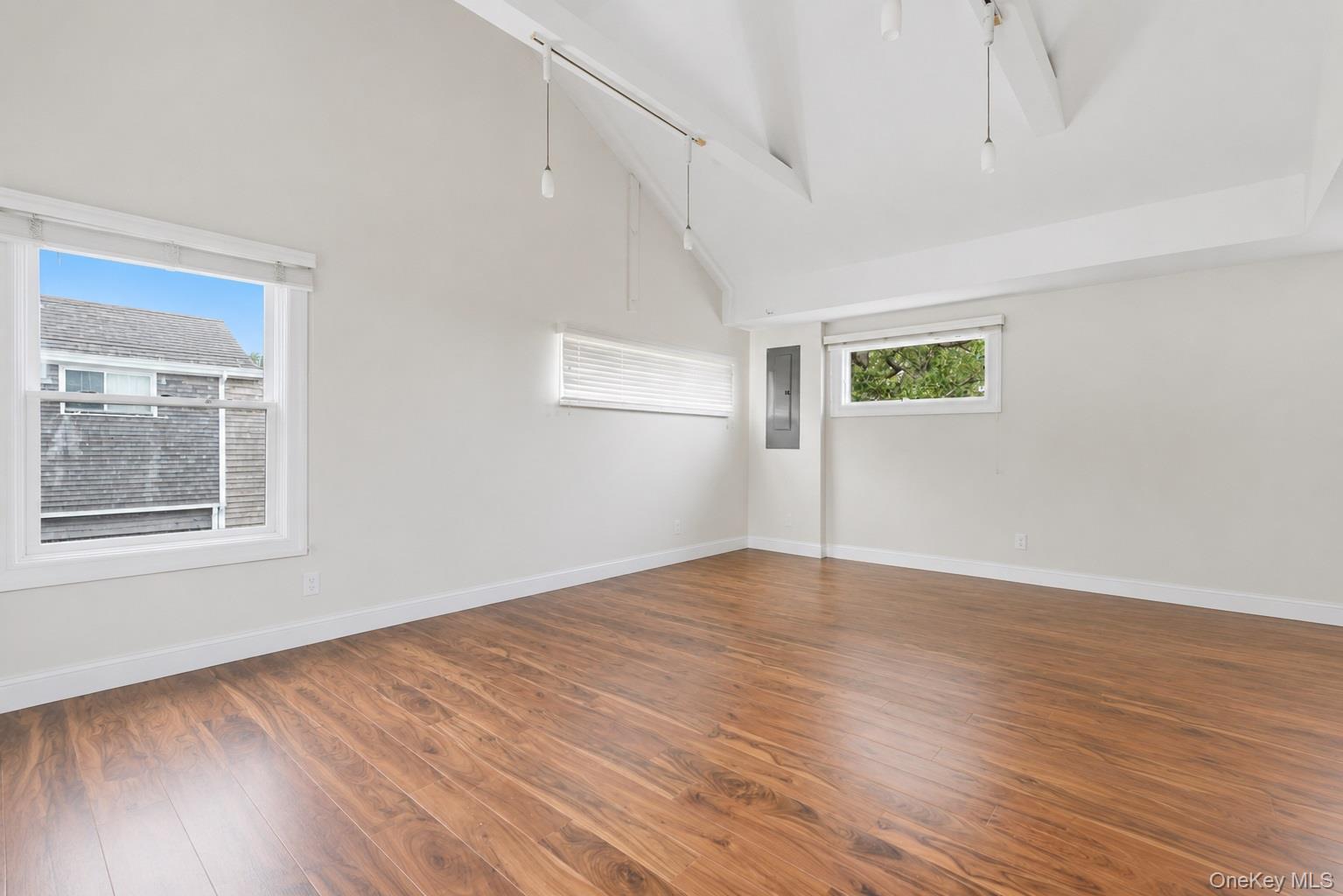 Single Family Moon Avenue Suffolk County, NY 11901, MLS-1015716-20