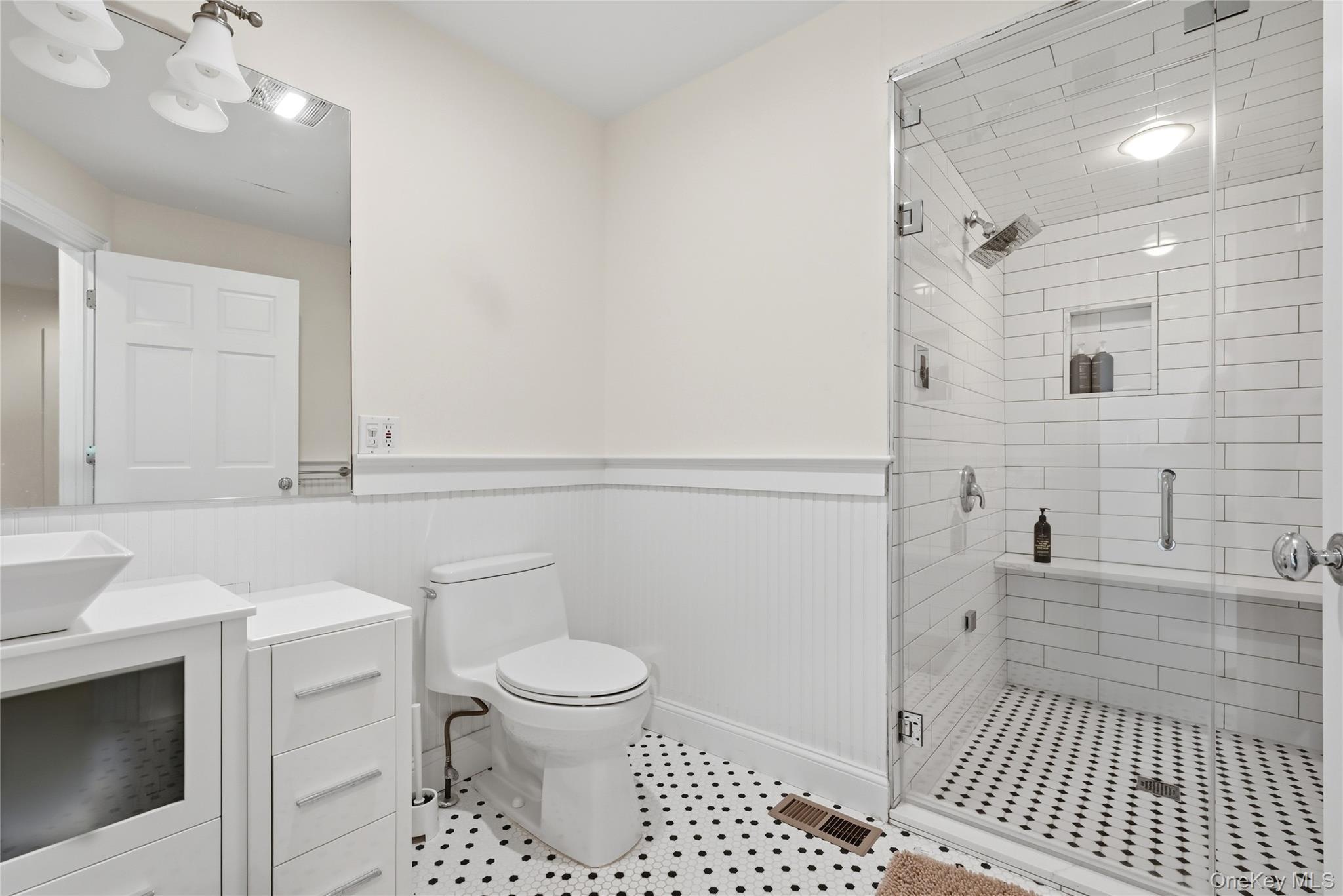 Single Family Moon Avenue Suffolk County, NY 11901, MLS-1015716-21