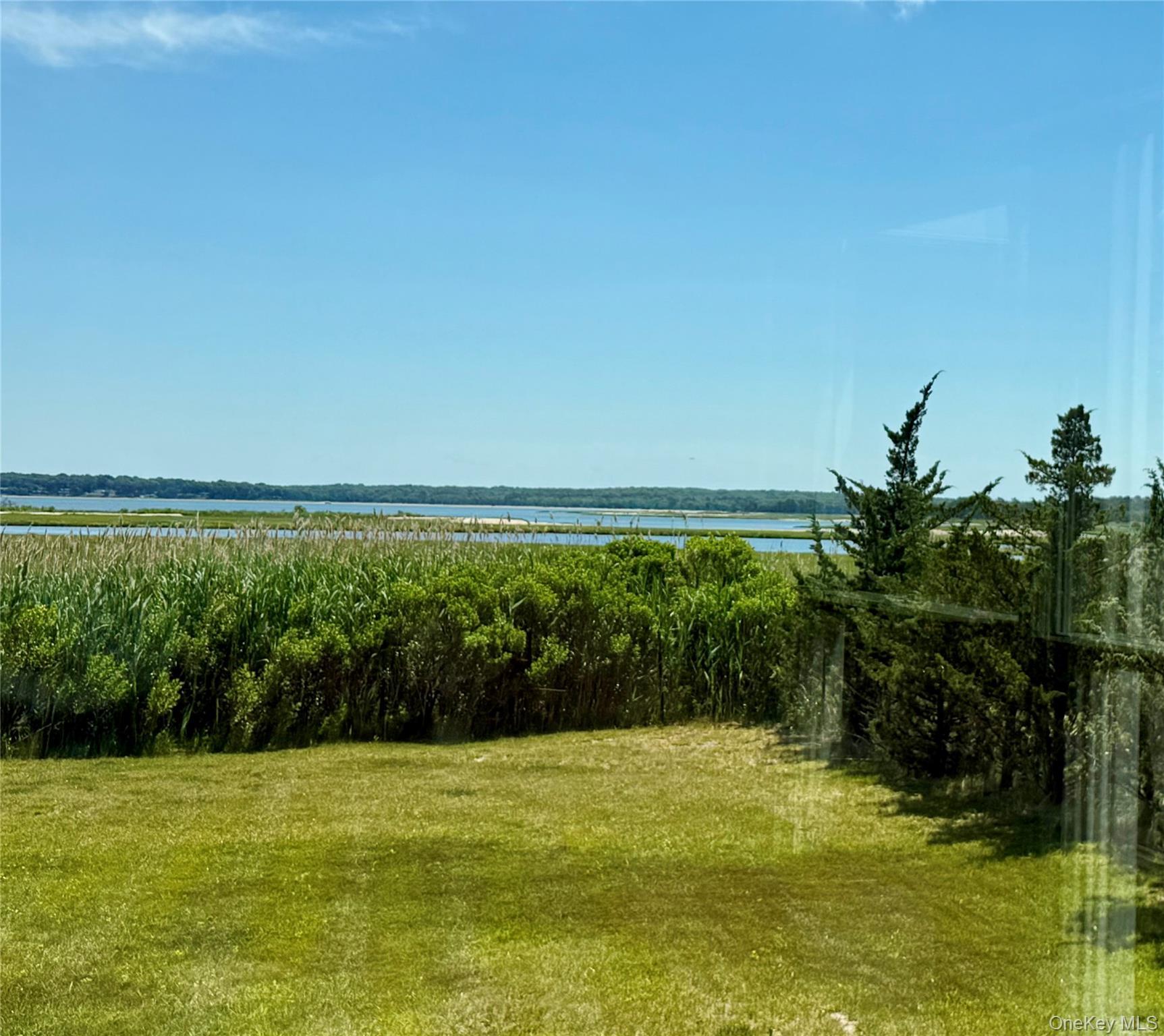 Single Family Moon Avenue Suffolk County, NY 11901, MLS-1015716-7