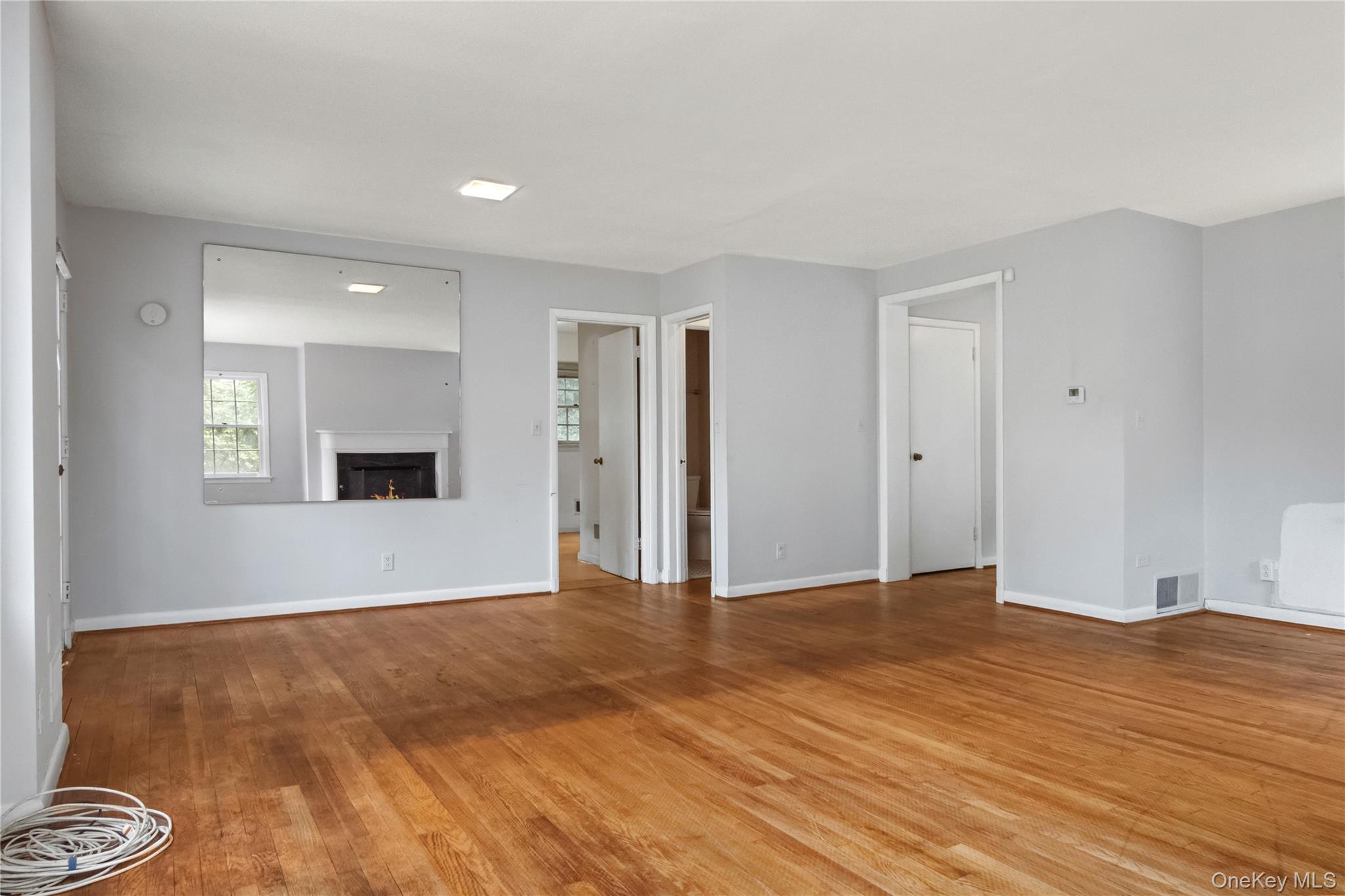 Single Family Independence Avenue Bronx, NY 10471, MLS-1015772-10