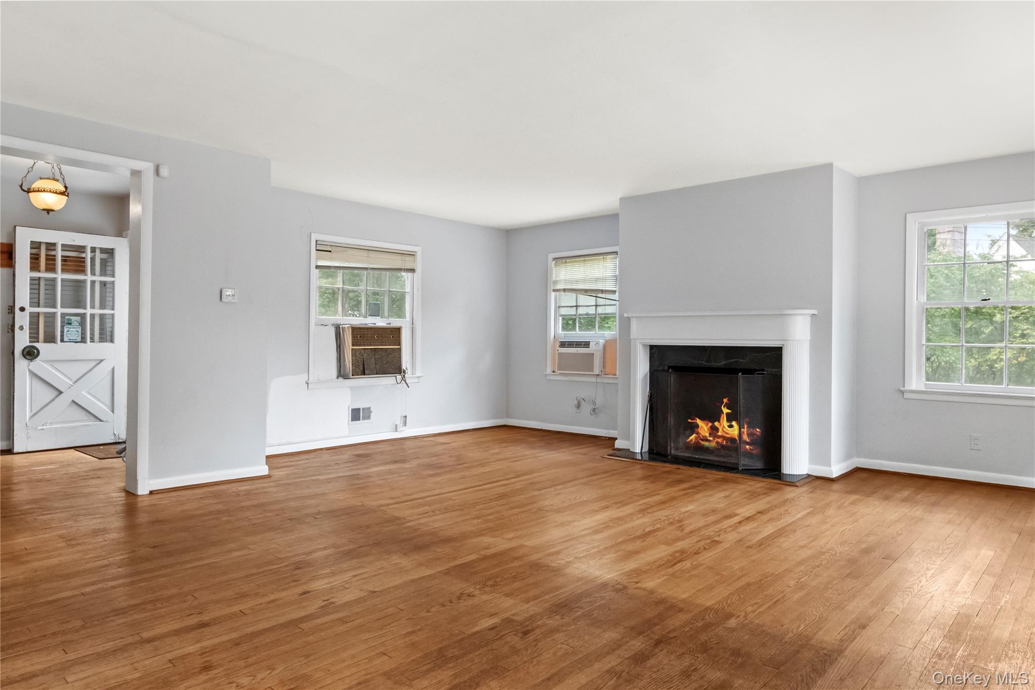 Single Family Independence Avenue Bronx, NY 10471, MLS-1015772-9