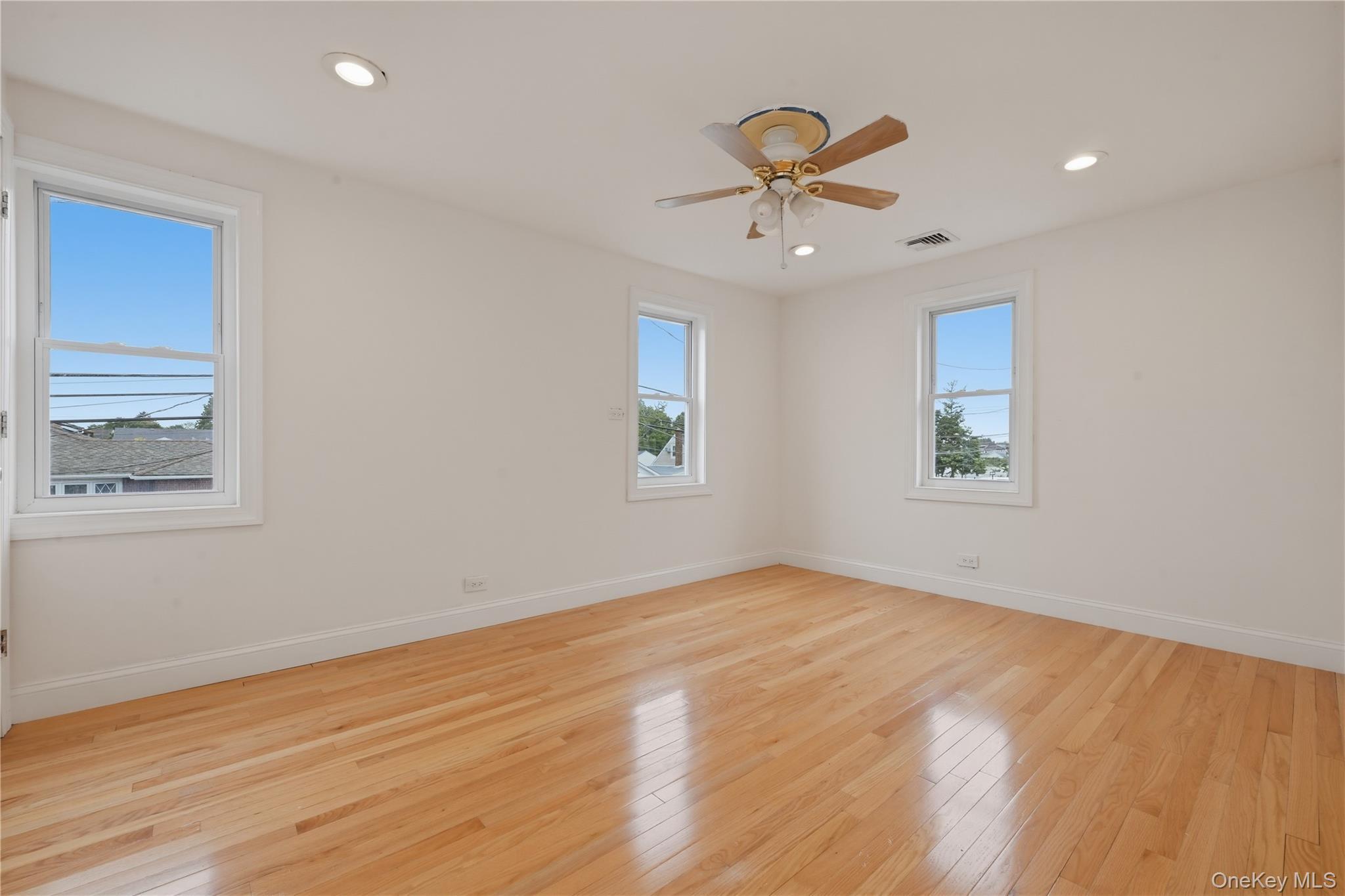 Single Family Prospect Street Nassau County, NY 11801, MLS-1015792-15