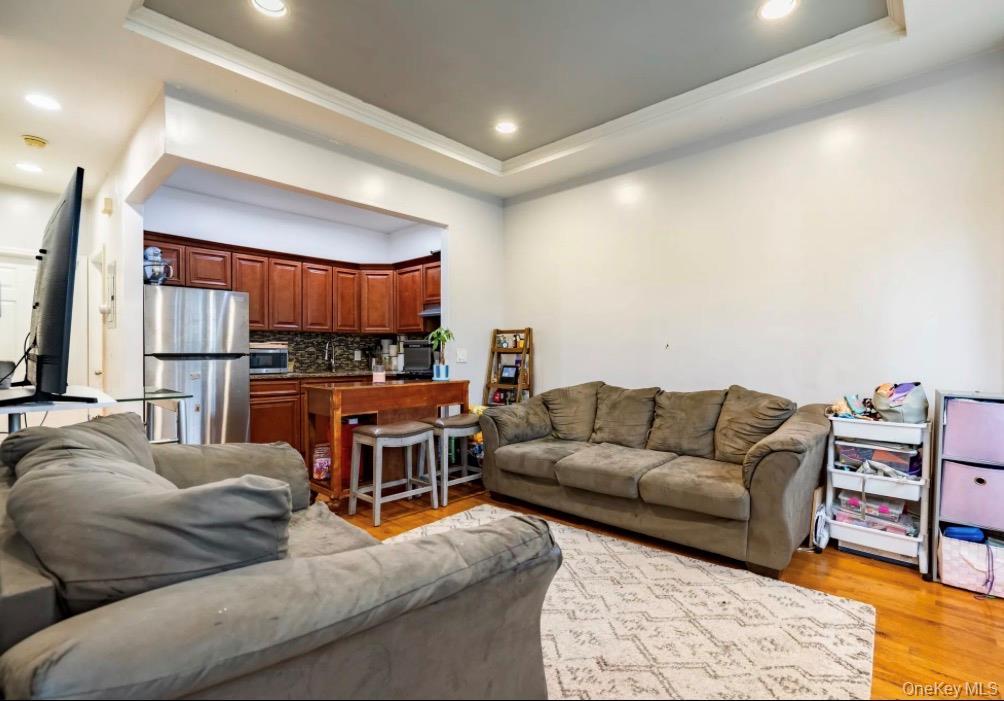 Single Family Hicks Street Bronx, NY 10469, MLS-1015835-14