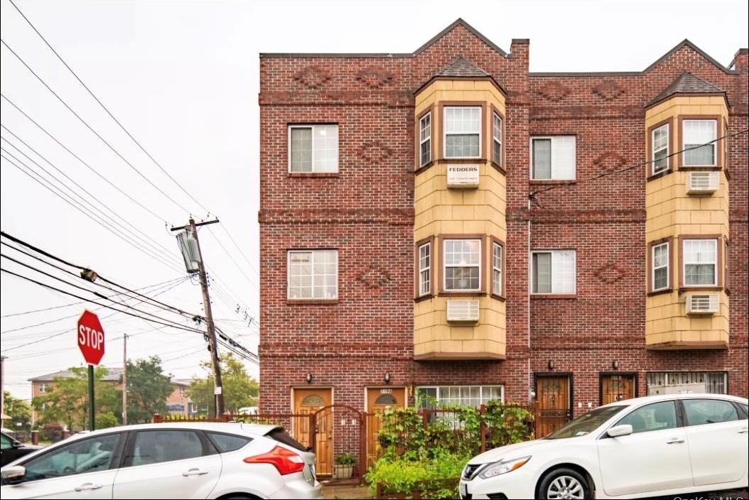 Single Family Hicks Street Bronx, NY 10469, MLS-1015835-3