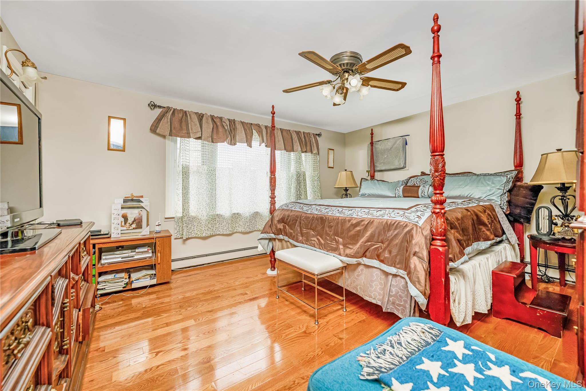 Single Family Sheridan Boulevard Nassau County, NY 11096, MLS-1015857-14