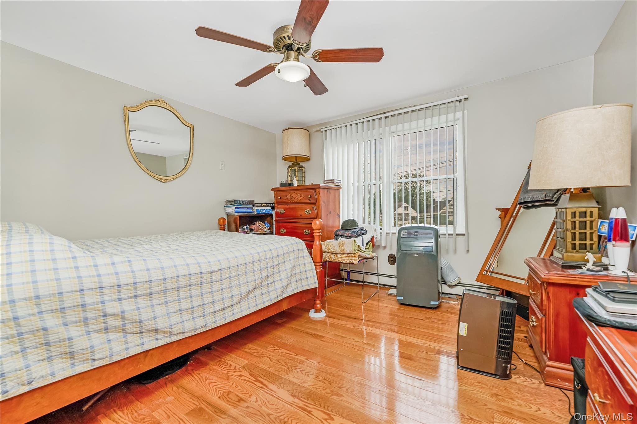 Single Family Sheridan Boulevard Nassau County, NY 11096, MLS-1015857-18