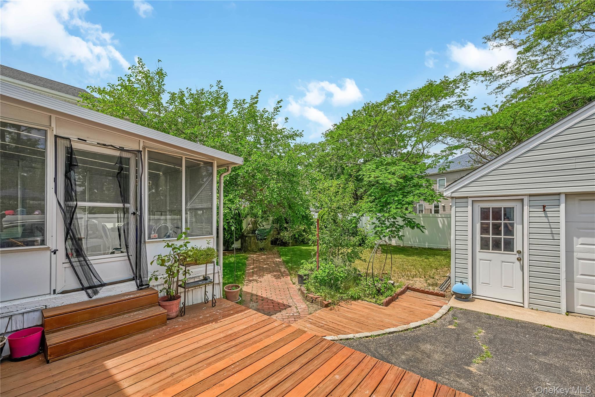 Single Family Sheridan Boulevard Nassau County, NY 11096, MLS-1015857-21