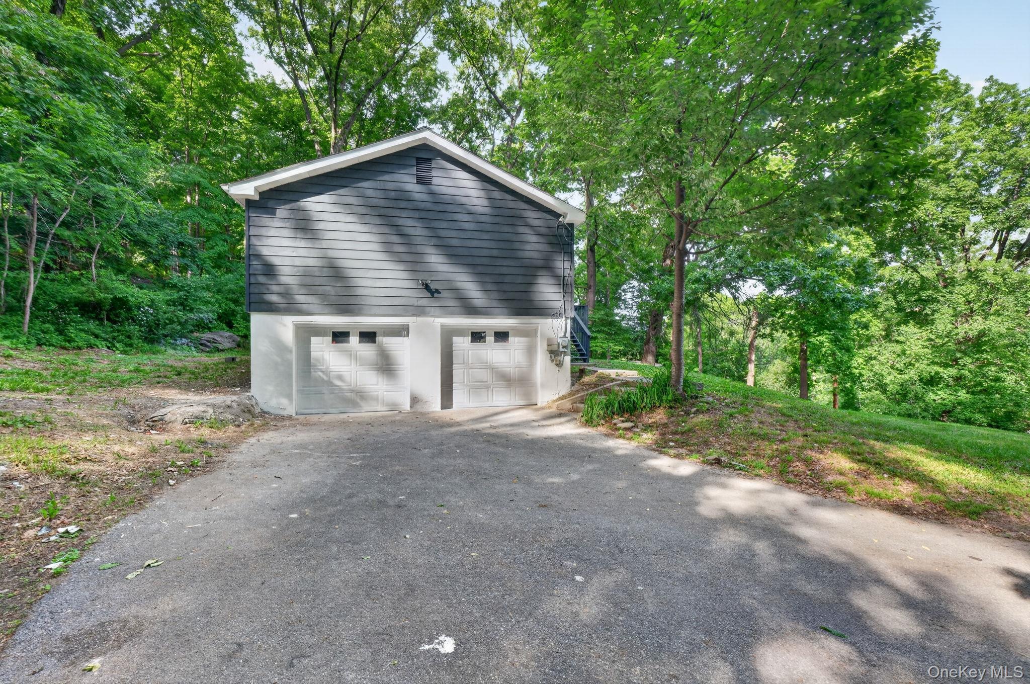 Single Family Van Wagner  Dutchess County, NY 12603, MLS-1015869-23