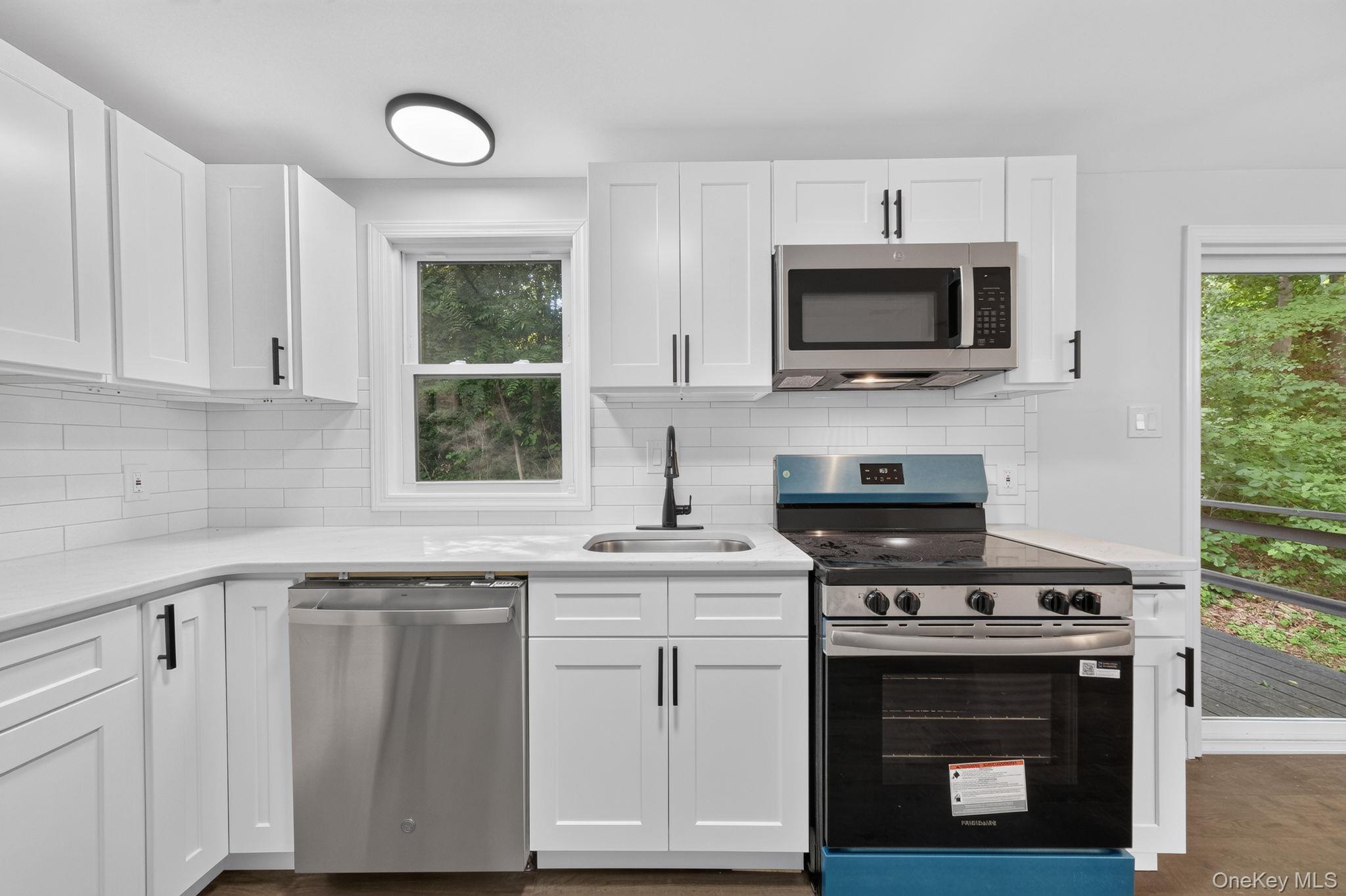 Single Family Van Wagner Dutchess County, NY 12603, MLS-1015869-9