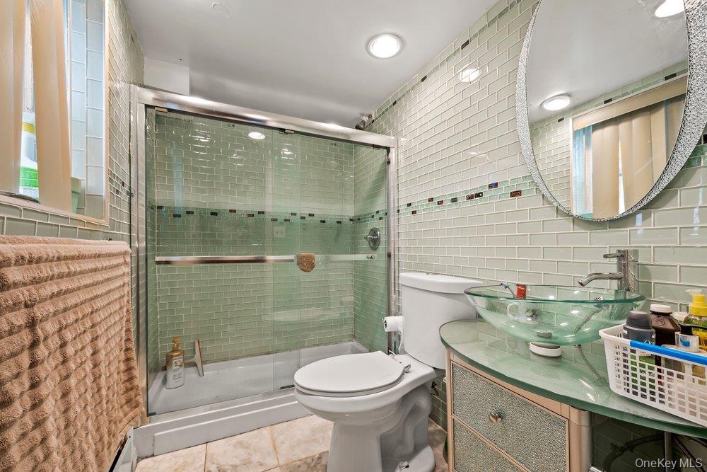 Single Family 233rd Street Queens, NY 11422, MLS-1015928-8