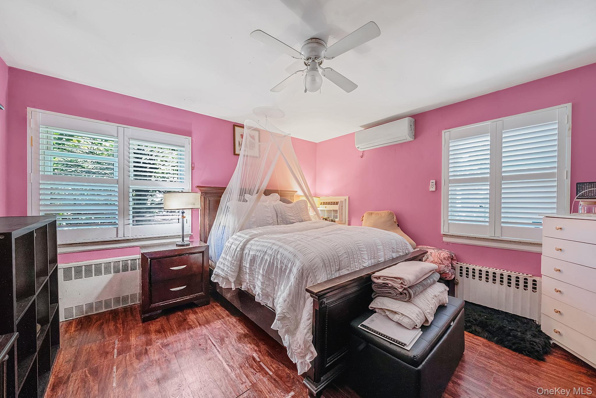 Single Family 238th Street Queens, NY 11422, MLS-1015948-19