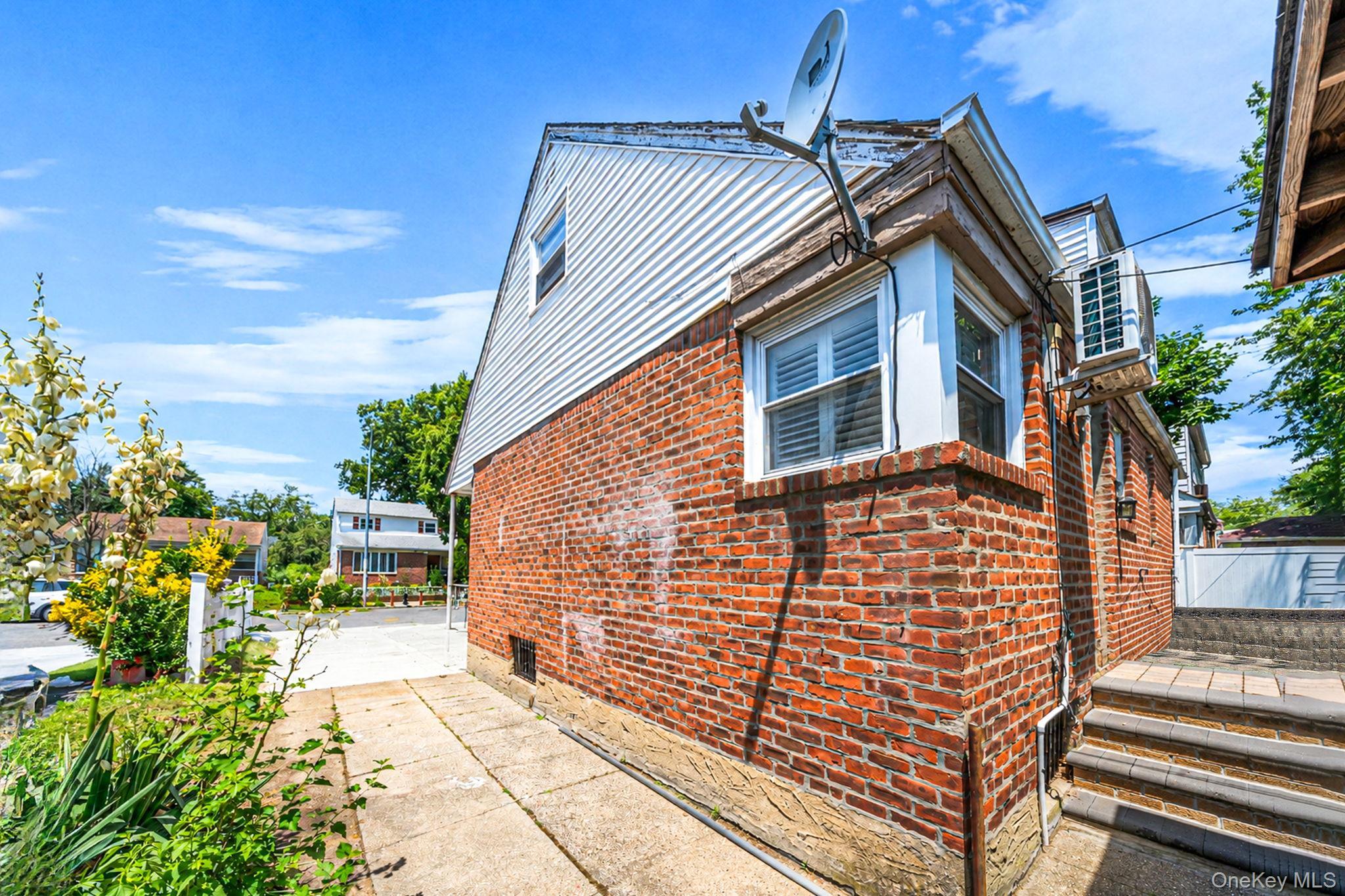 Single Family 238th Street Queens, NY 11422, MLS-1015948-5