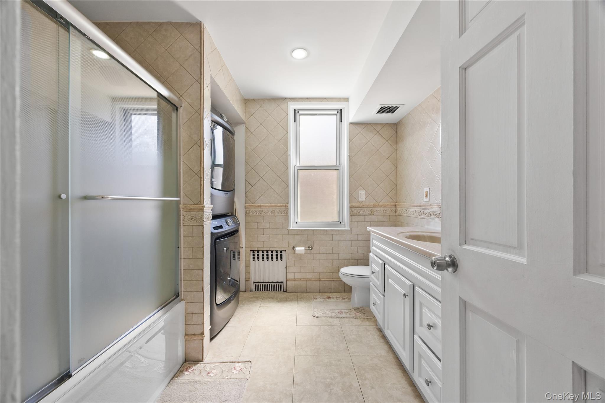 Single Family Williamsbridge Road Bronx, NY 10469, MLS-1015976-12