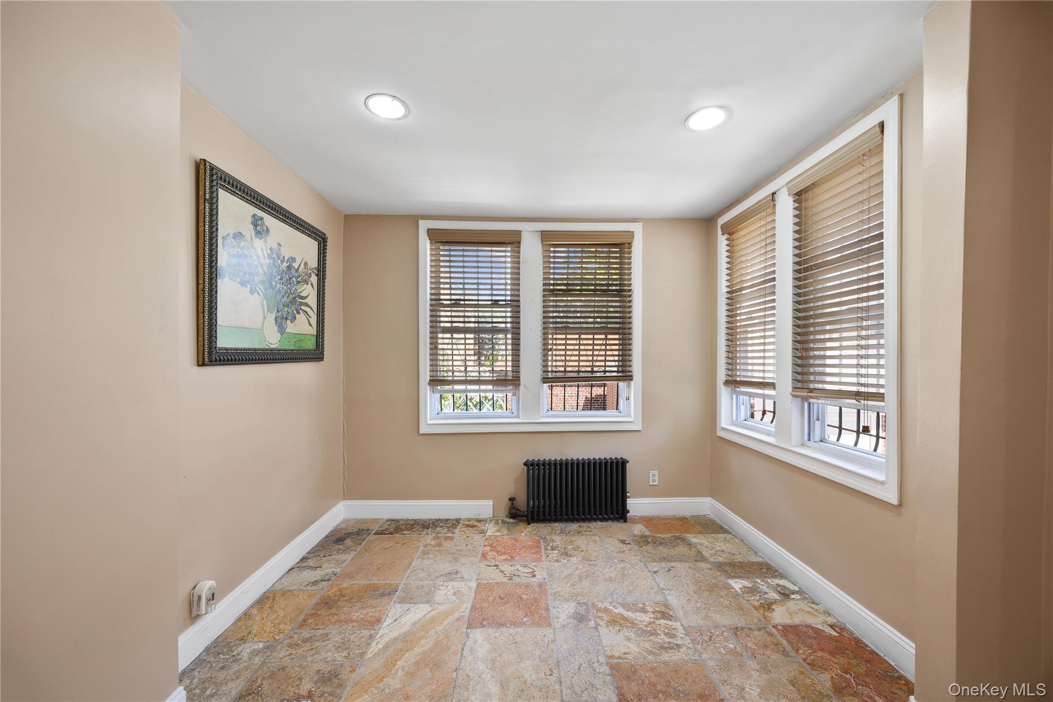 Single Family Williamsbridge Road Bronx, NY 10469, MLS-1015976-15